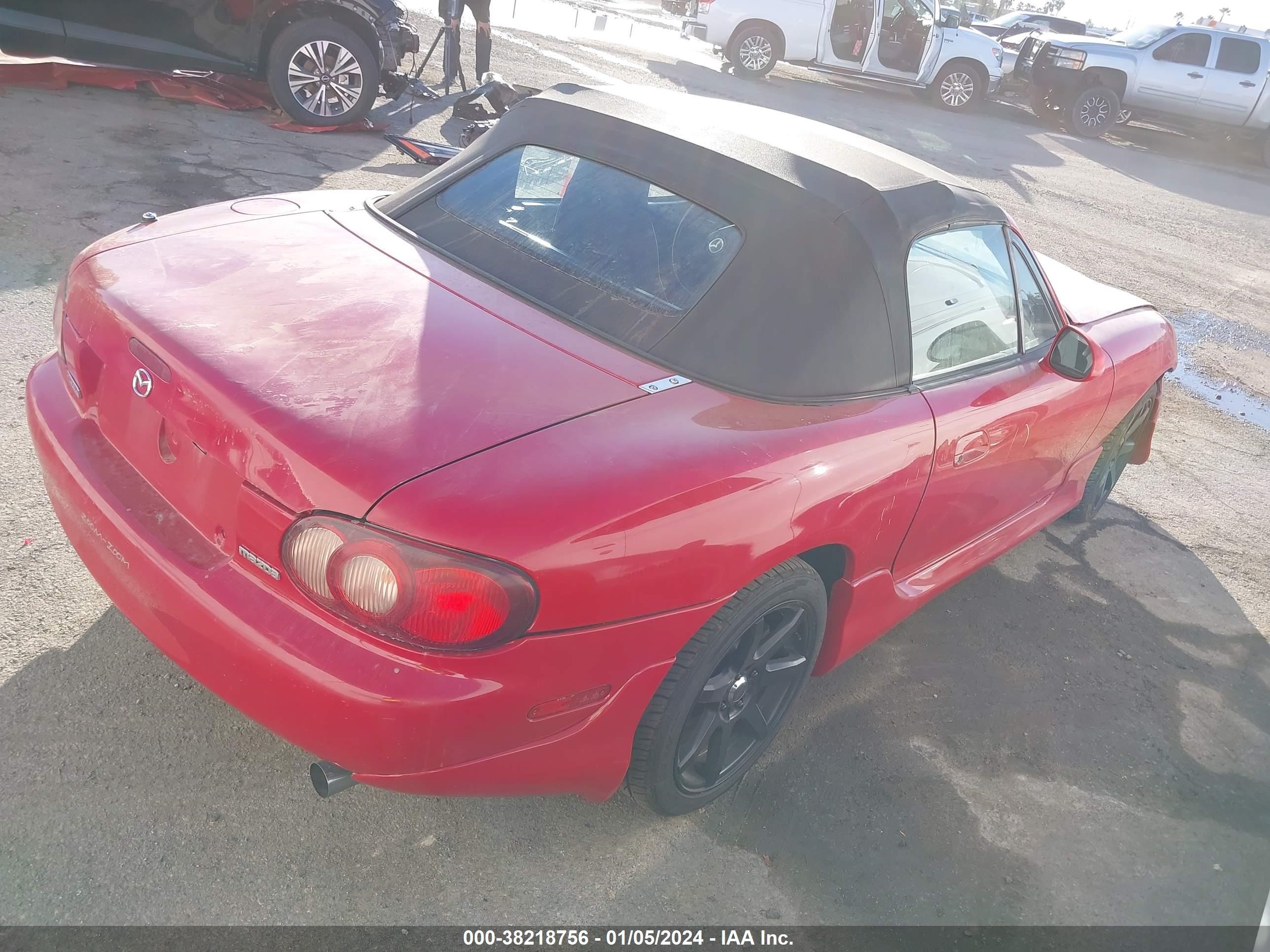 Photo 3 VIN: JM1NB353X30310181 - MAZDA MX-5 