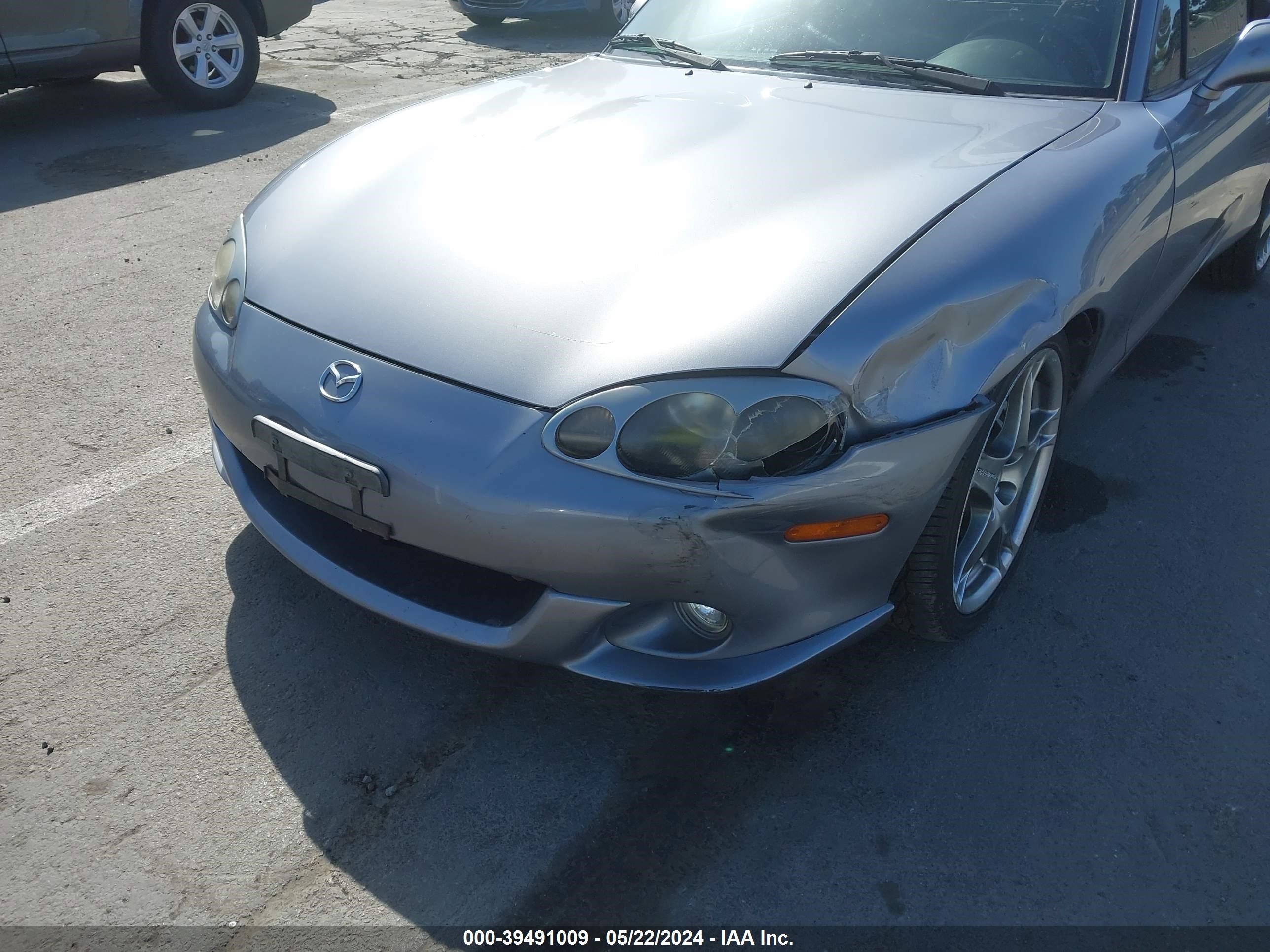 Photo 5 VIN: JM1NB354750411996 - MAZDA MX-5 