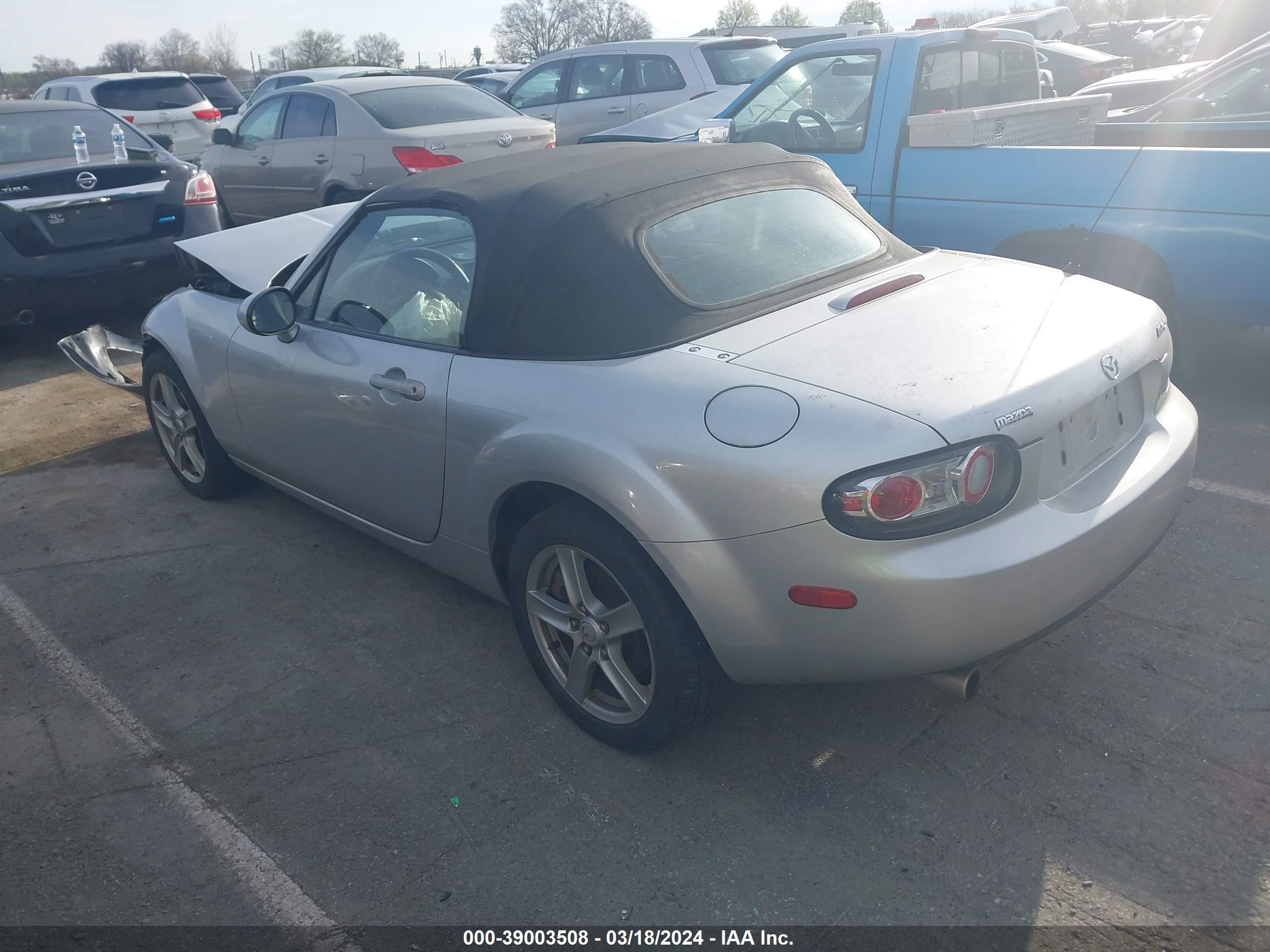 Photo 2 VIN: JM1NC25F060108469 - MAZDA MX-5 