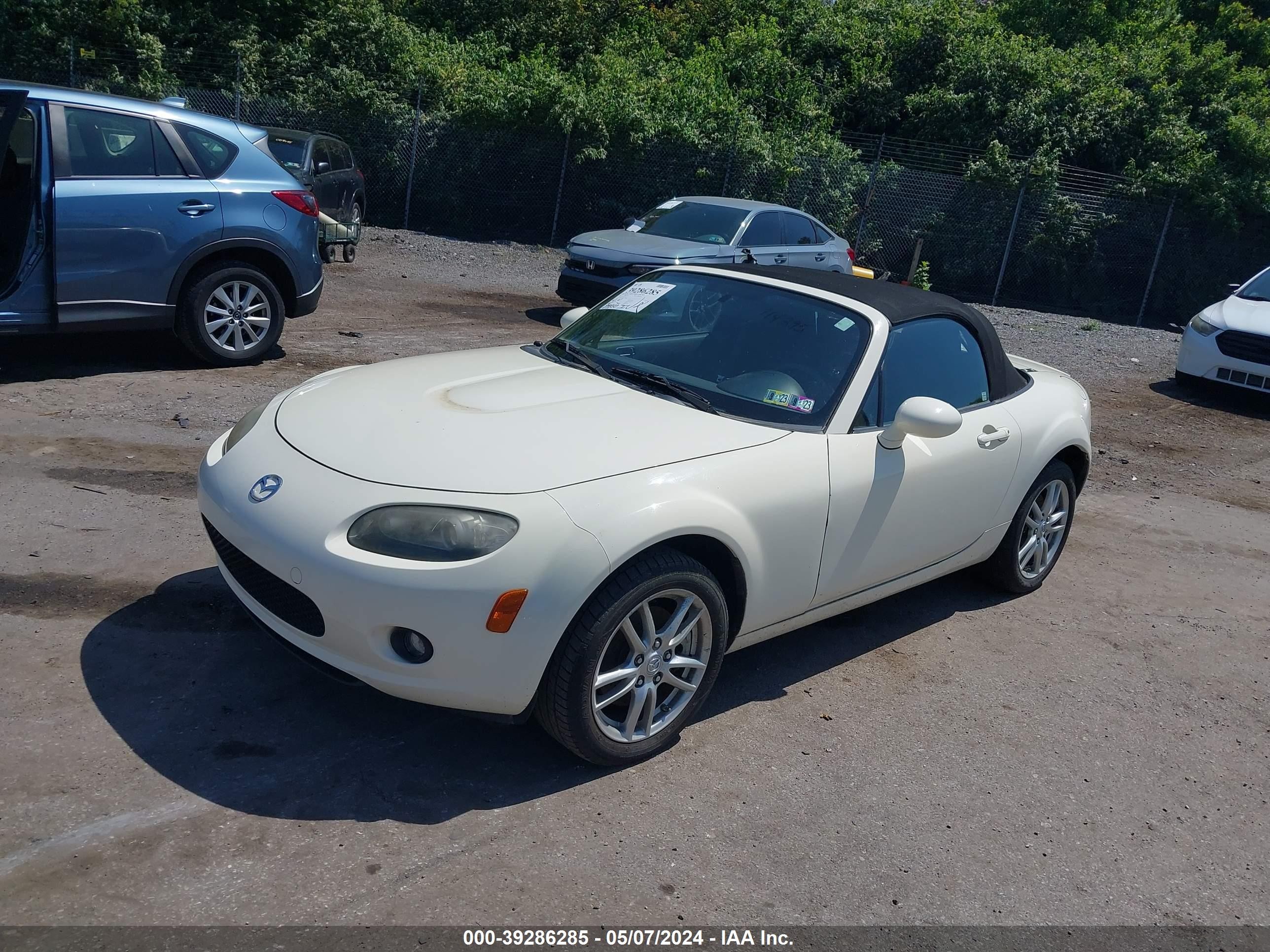 Photo 1 VIN: JM1NC25F160114295 - MAZDA MX-5 