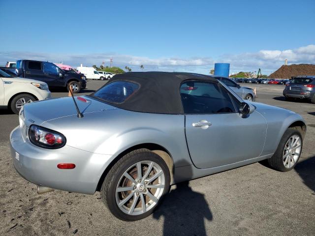 Photo 2 VIN: JM1NC25F170136105 - MAZDA MX-5 MIATA 