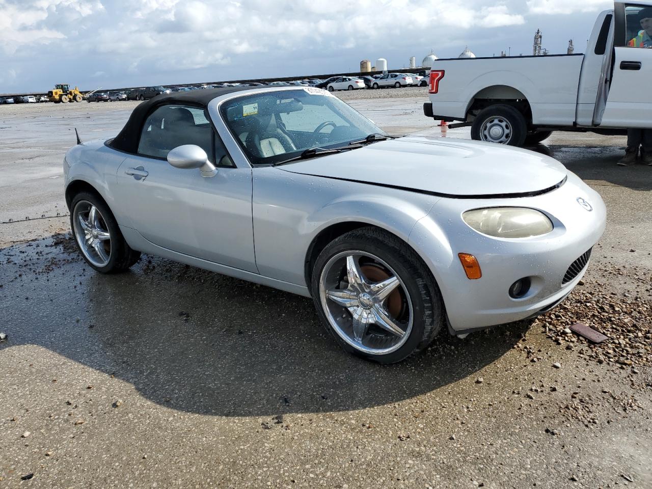 Photo 3 VIN: JM1NC25F270131592 - MAZDA MX-5 