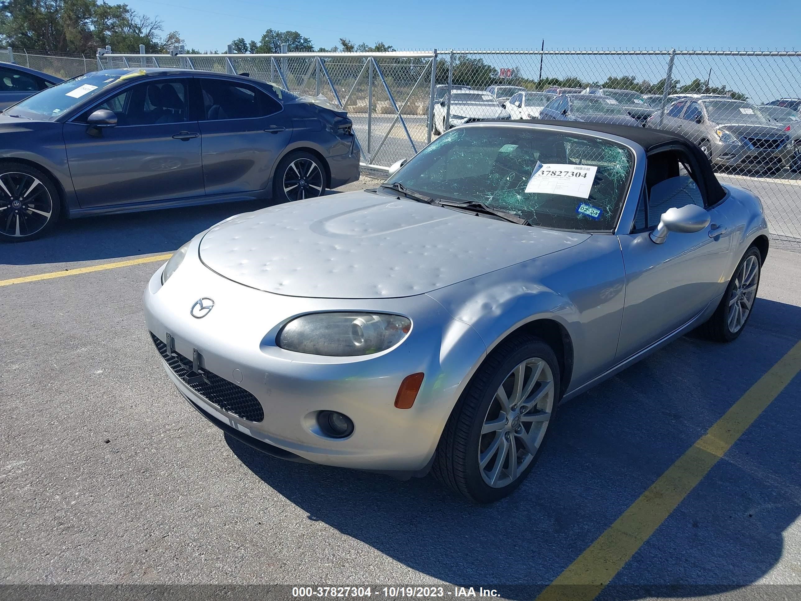 Photo 1 VIN: JM1NC25F580141728 - MAZDA MX-5 