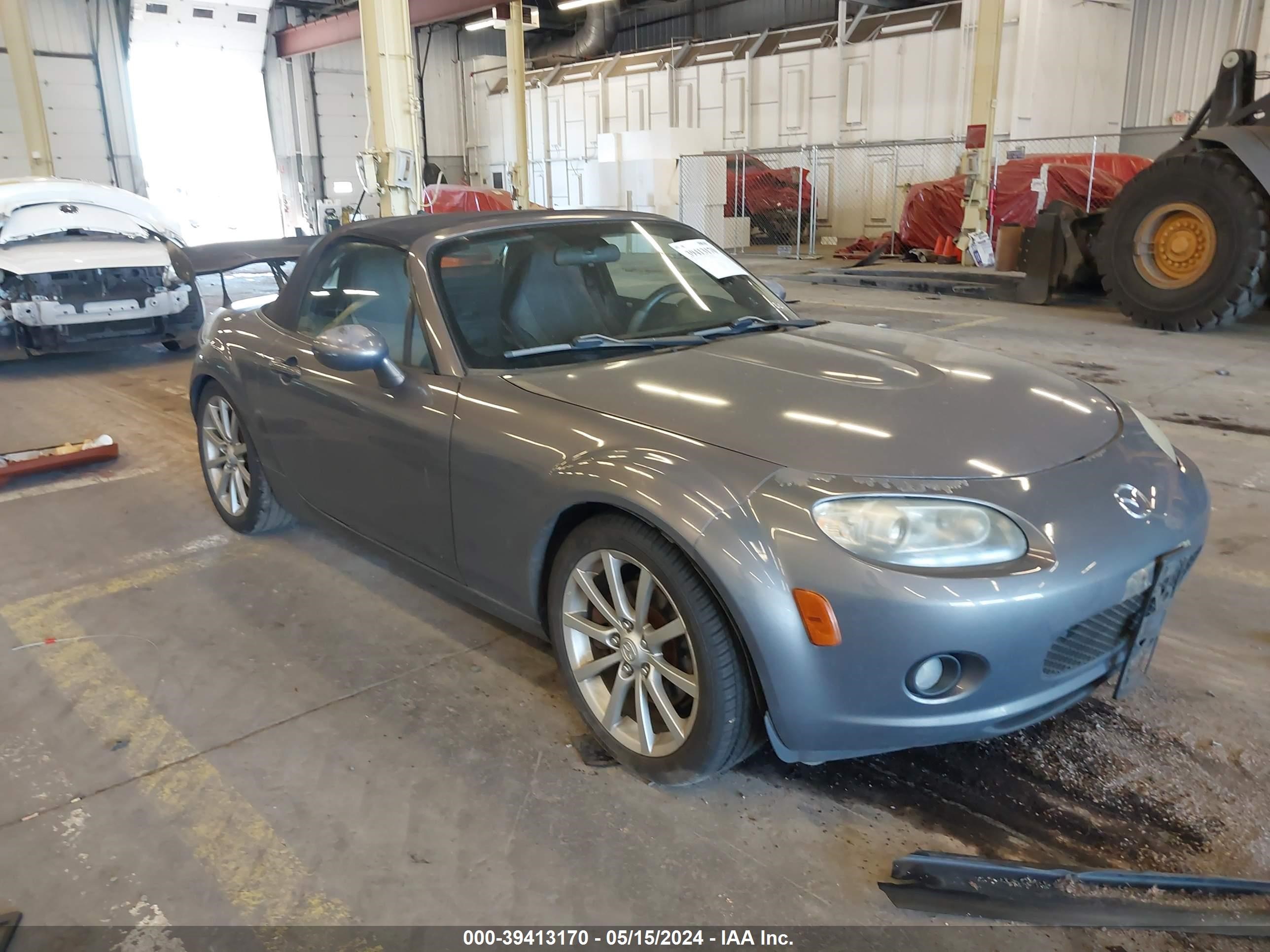 Photo 0 VIN: JM1NC25F660113756 - MAZDA MX-5 