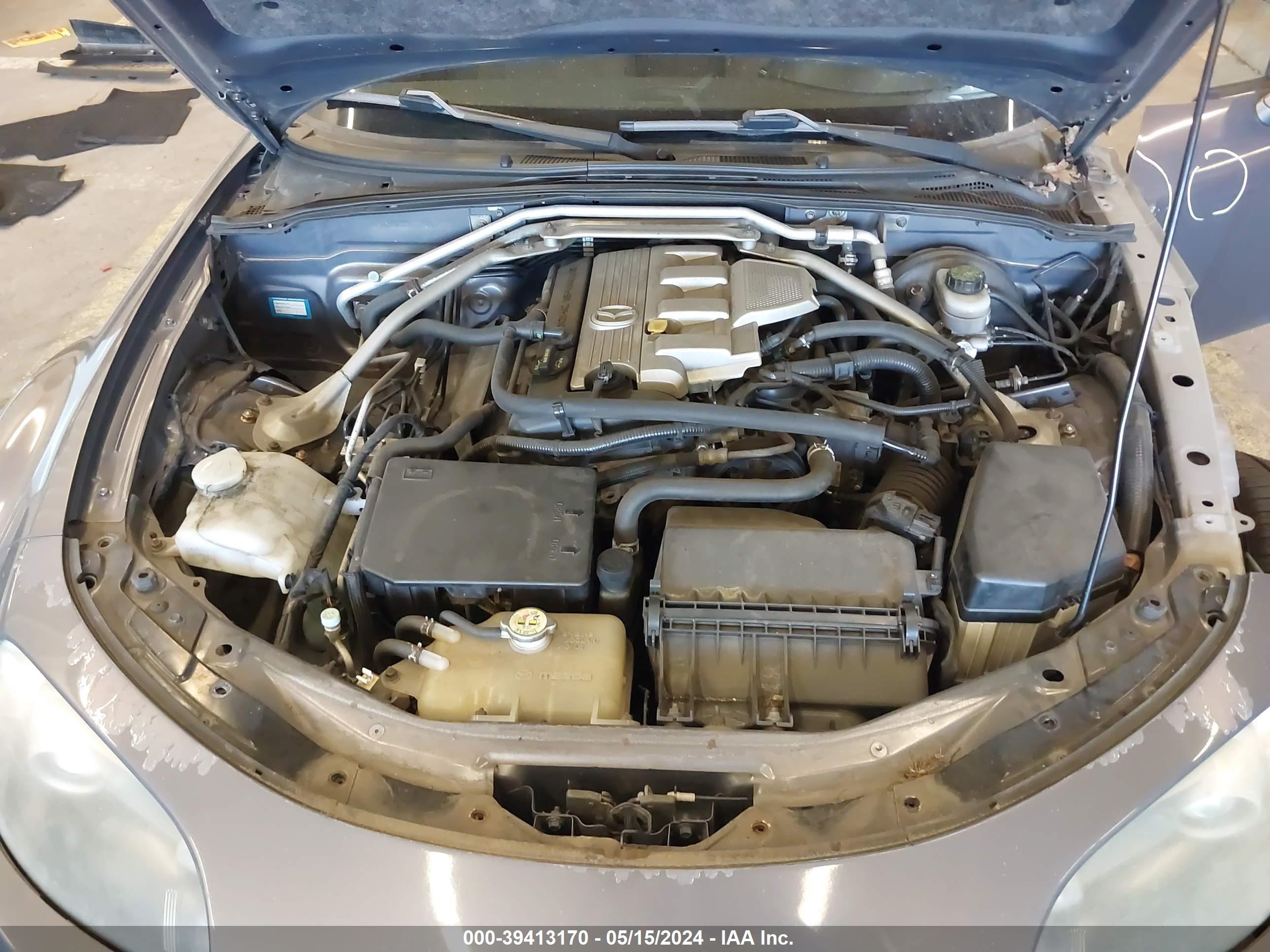 Photo 9 VIN: JM1NC25F660113756 - MAZDA MX-5 