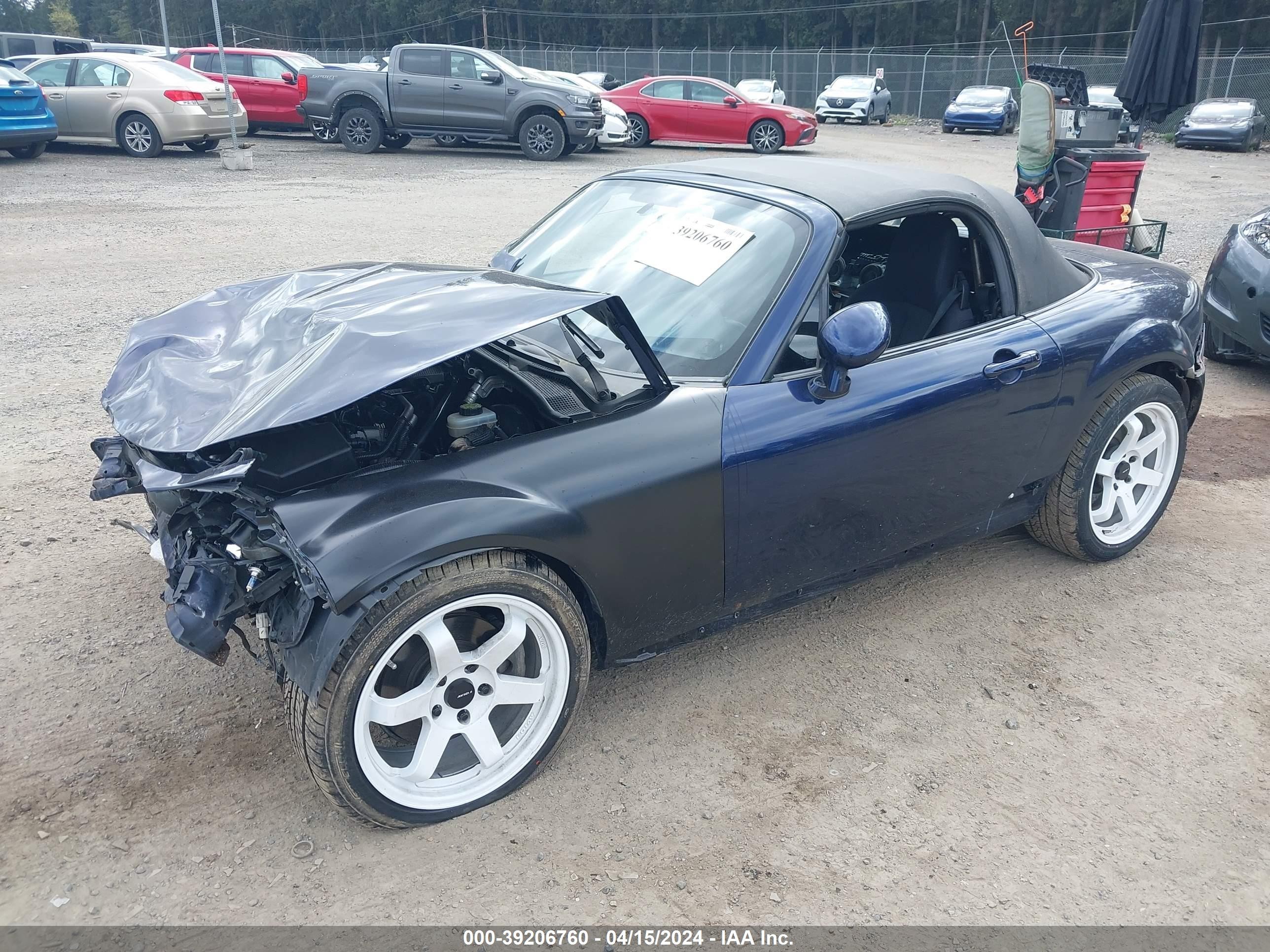 Photo 1 VIN: JM1NC25F680140877 - MAZDA MX-5 