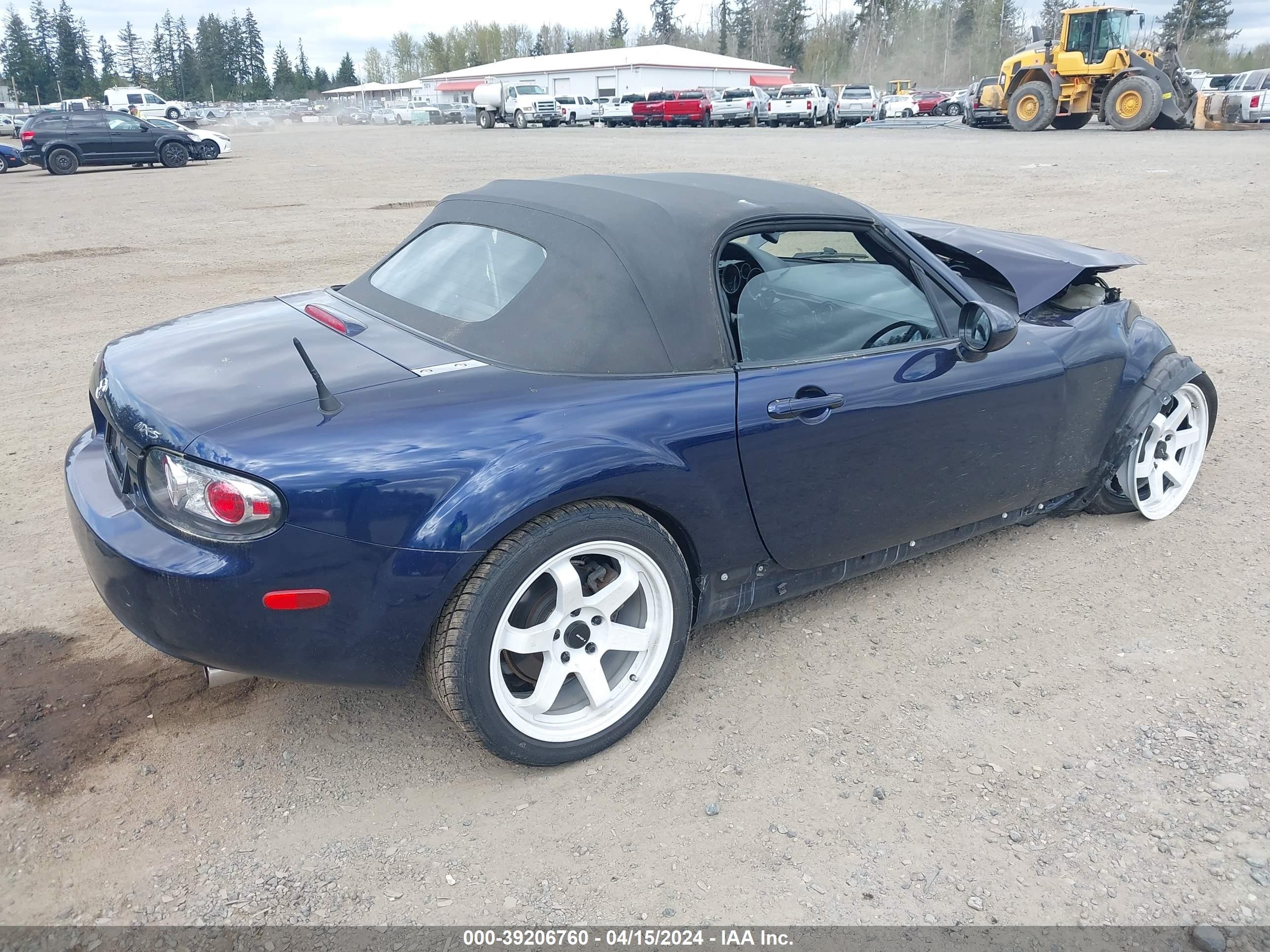 Photo 3 VIN: JM1NC25F680140877 - MAZDA MX-5 