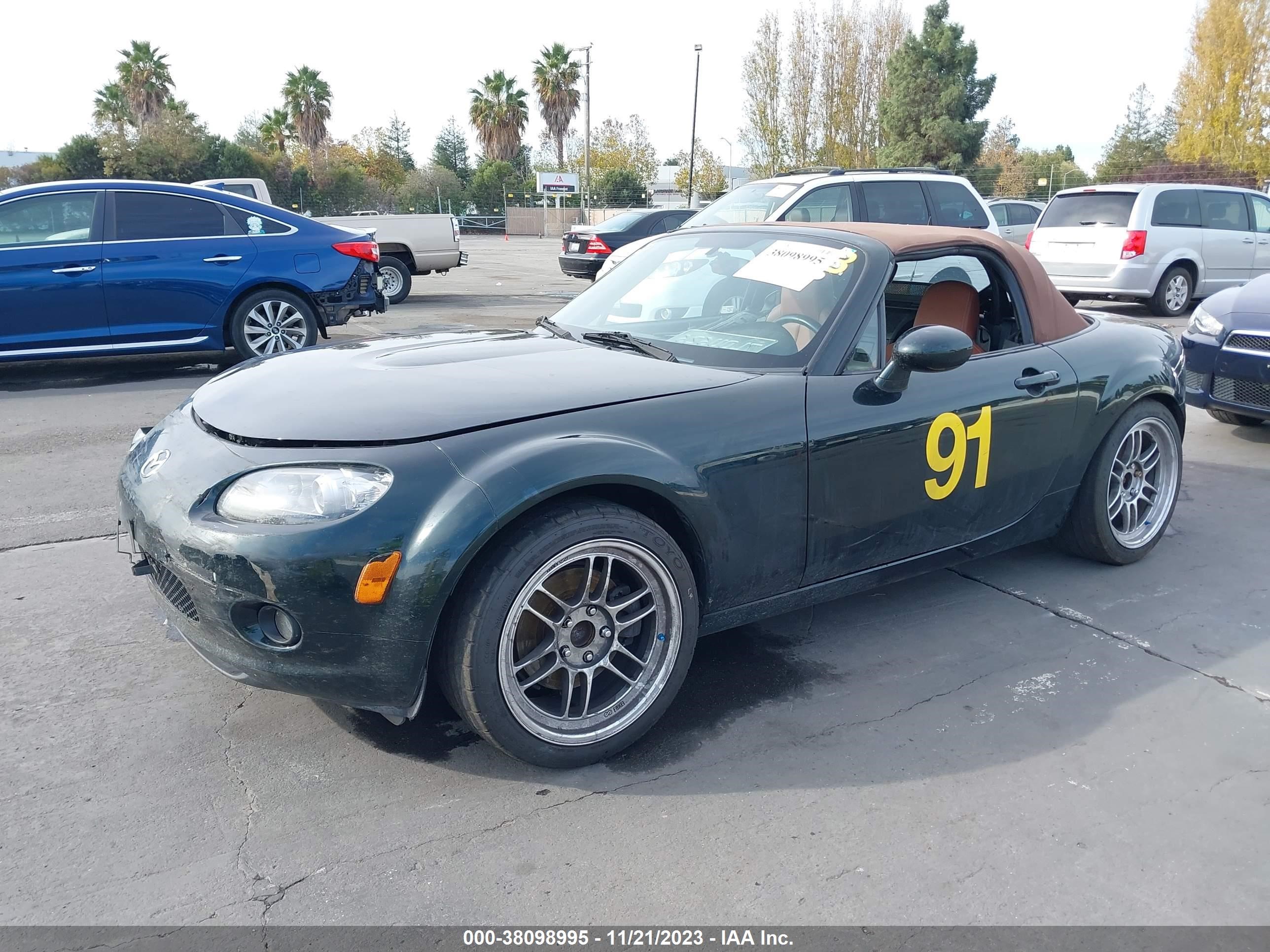 Photo 1 VIN: JM1NC25F970127054 - MAZDA MX-5 