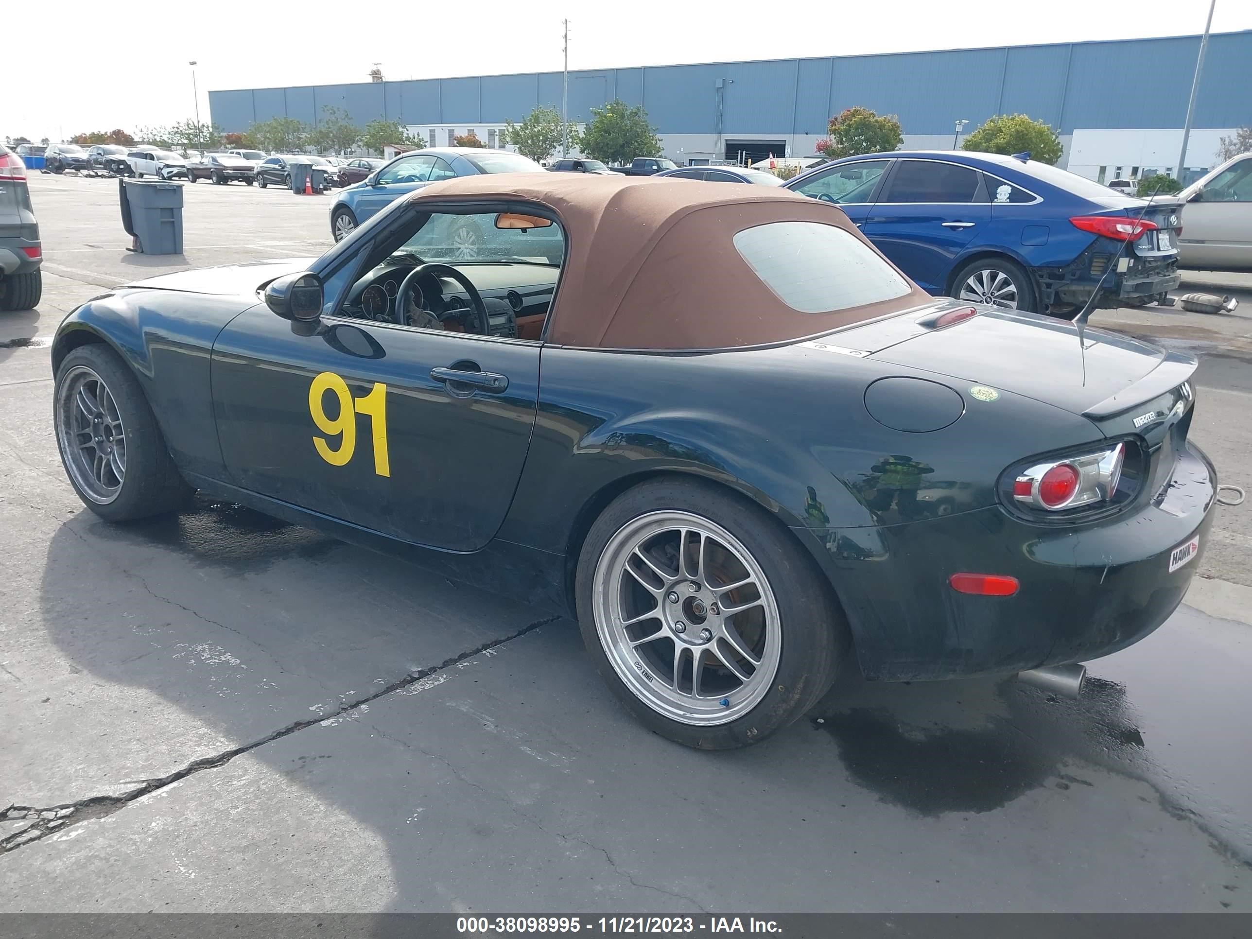 Photo 2 VIN: JM1NC25F970127054 - MAZDA MX-5 