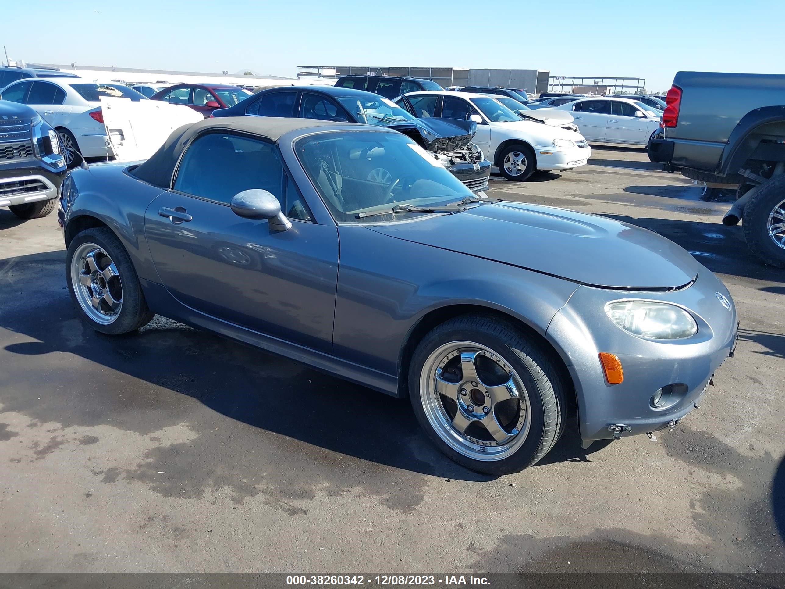 Photo 0 VIN: JM1NC25F980147449 - MAZDA MX-5 