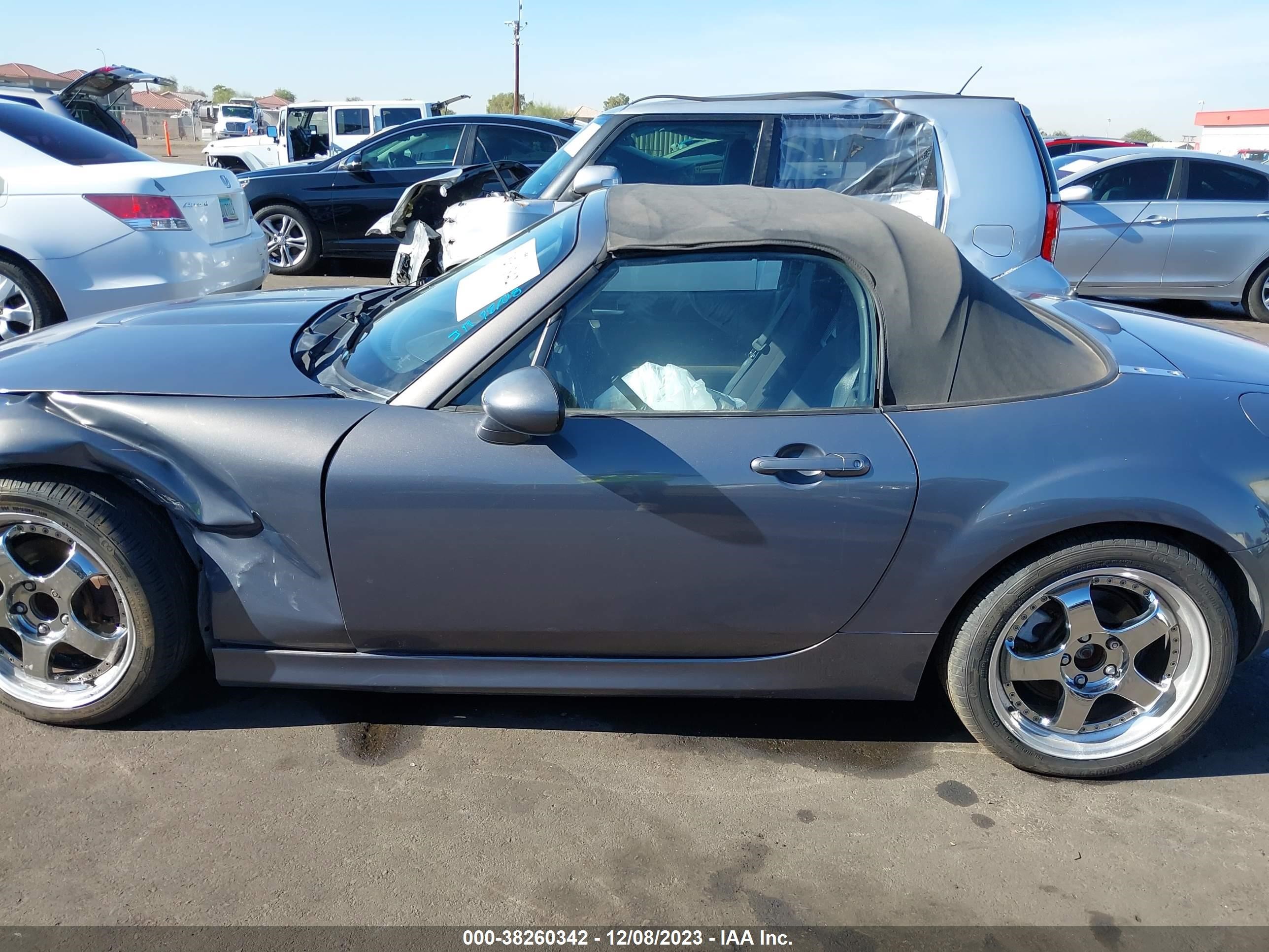 Photo 13 VIN: JM1NC25F980147449 - MAZDA MX-5 