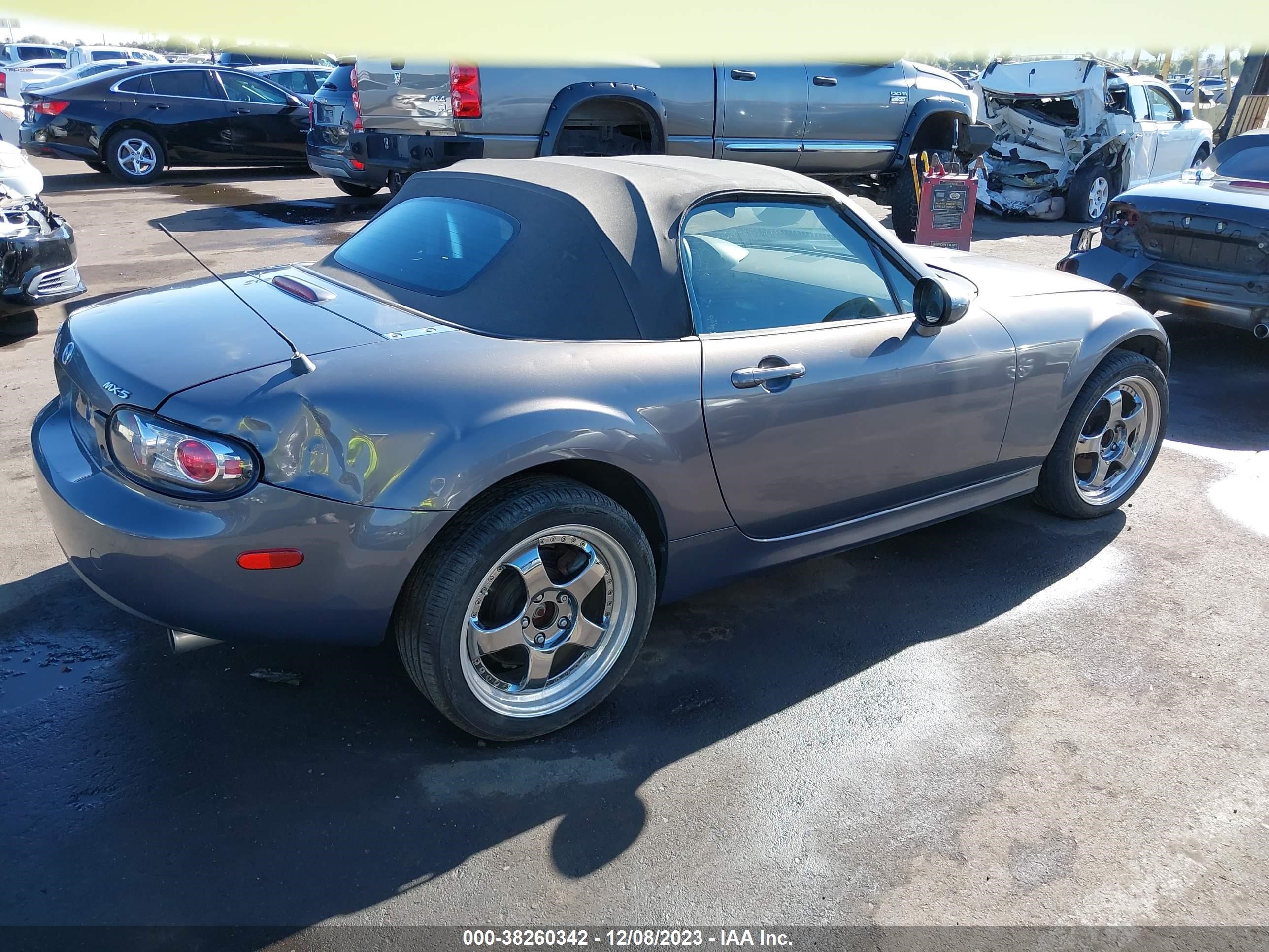 Photo 3 VIN: JM1NC25F980147449 - MAZDA MX-5 