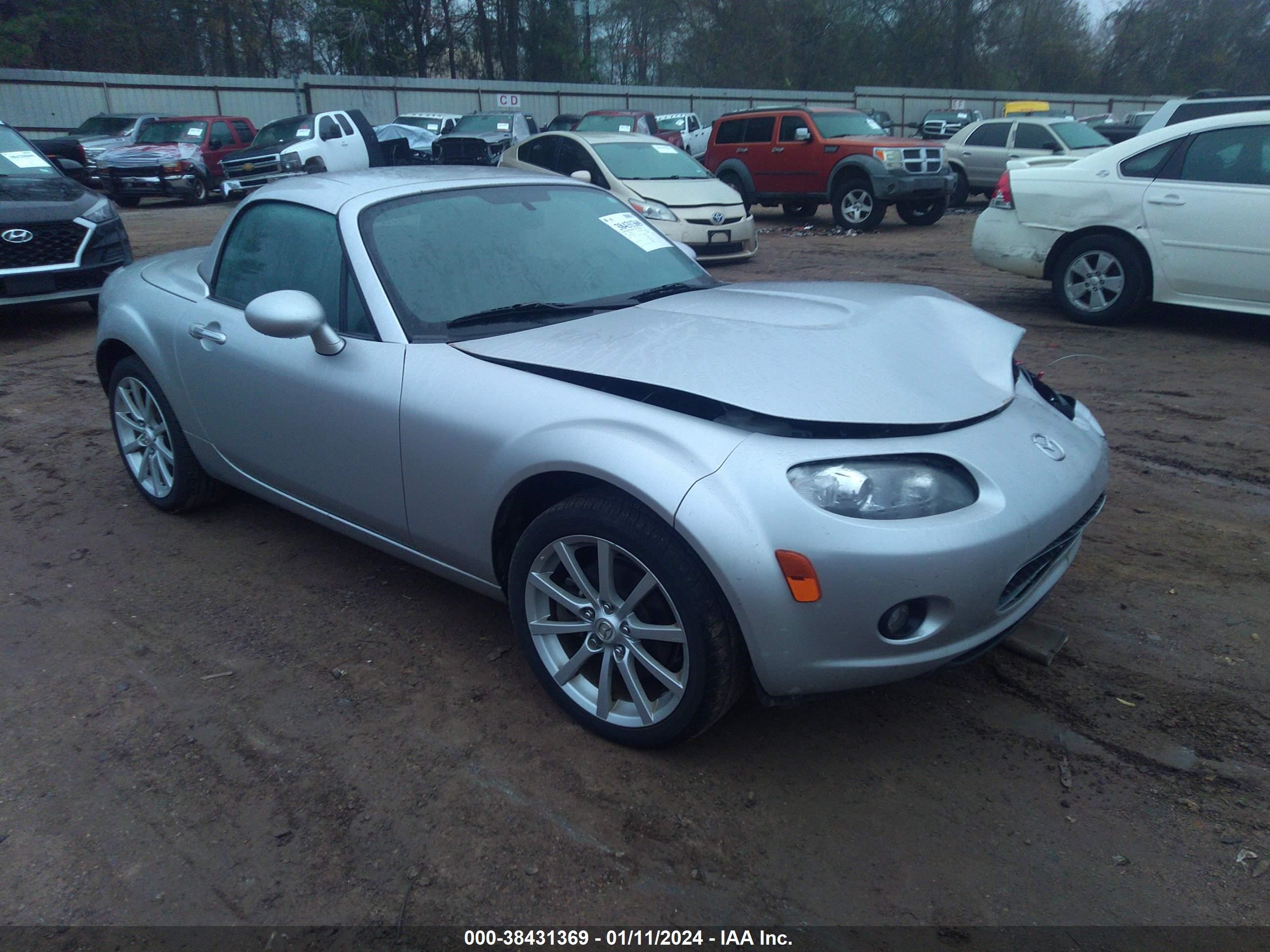 Photo 0 VIN: JM1NC26F270130702 - MAZDA MX-5 