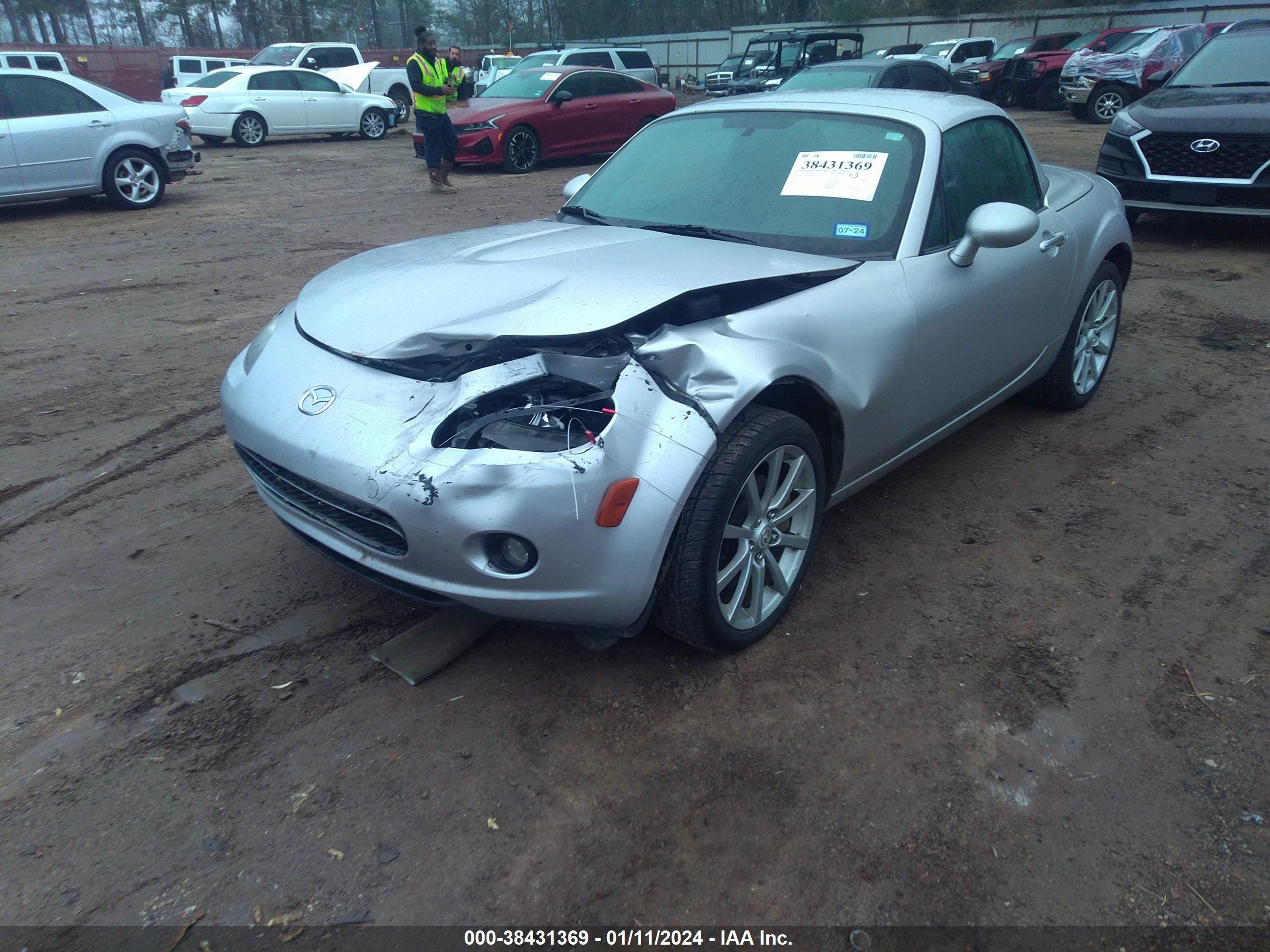 Photo 1 VIN: JM1NC26F270130702 - MAZDA MX-5 