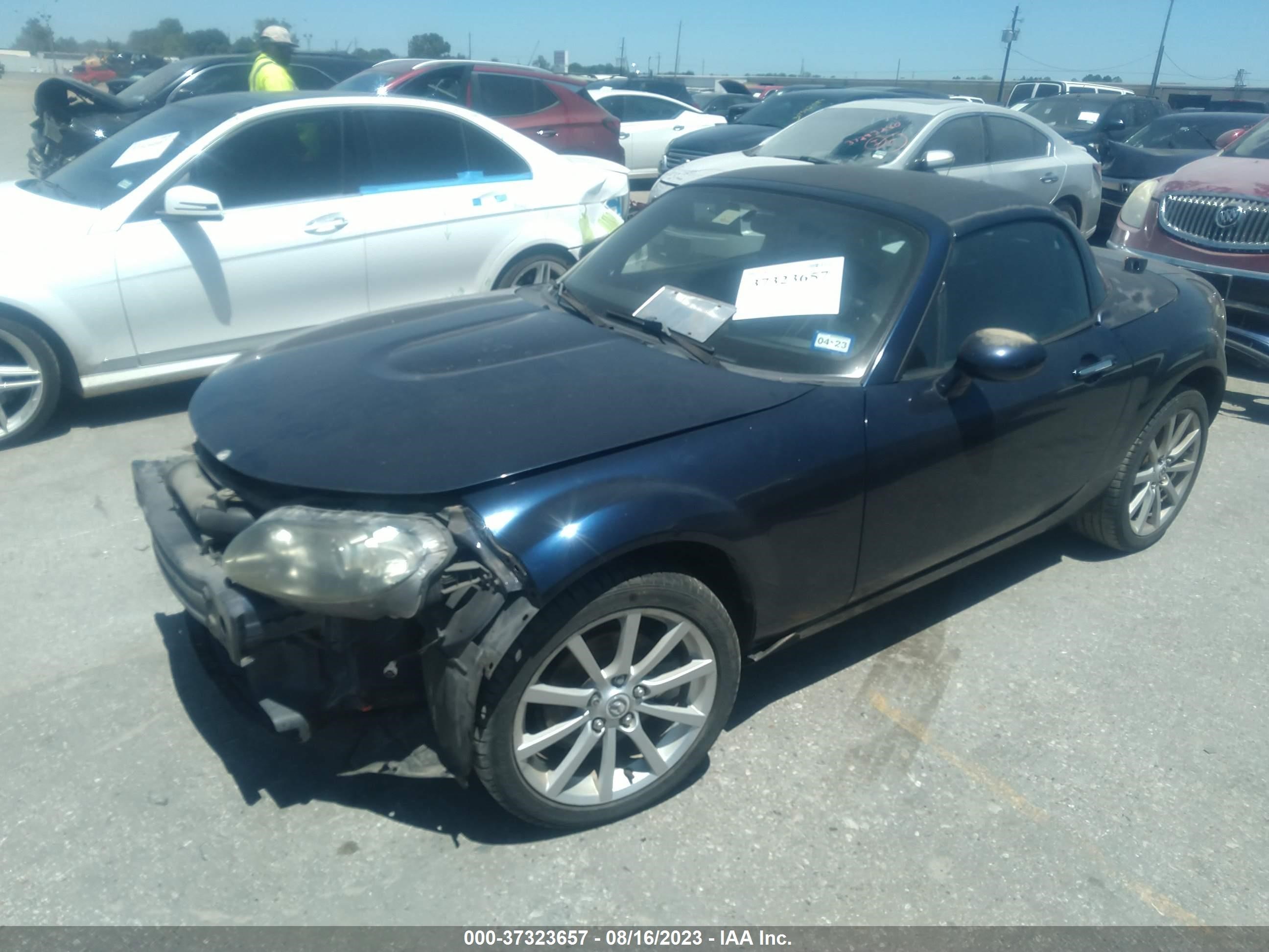 Photo 1 VIN: JM1NC26F570132041 - MAZDA MX-5 