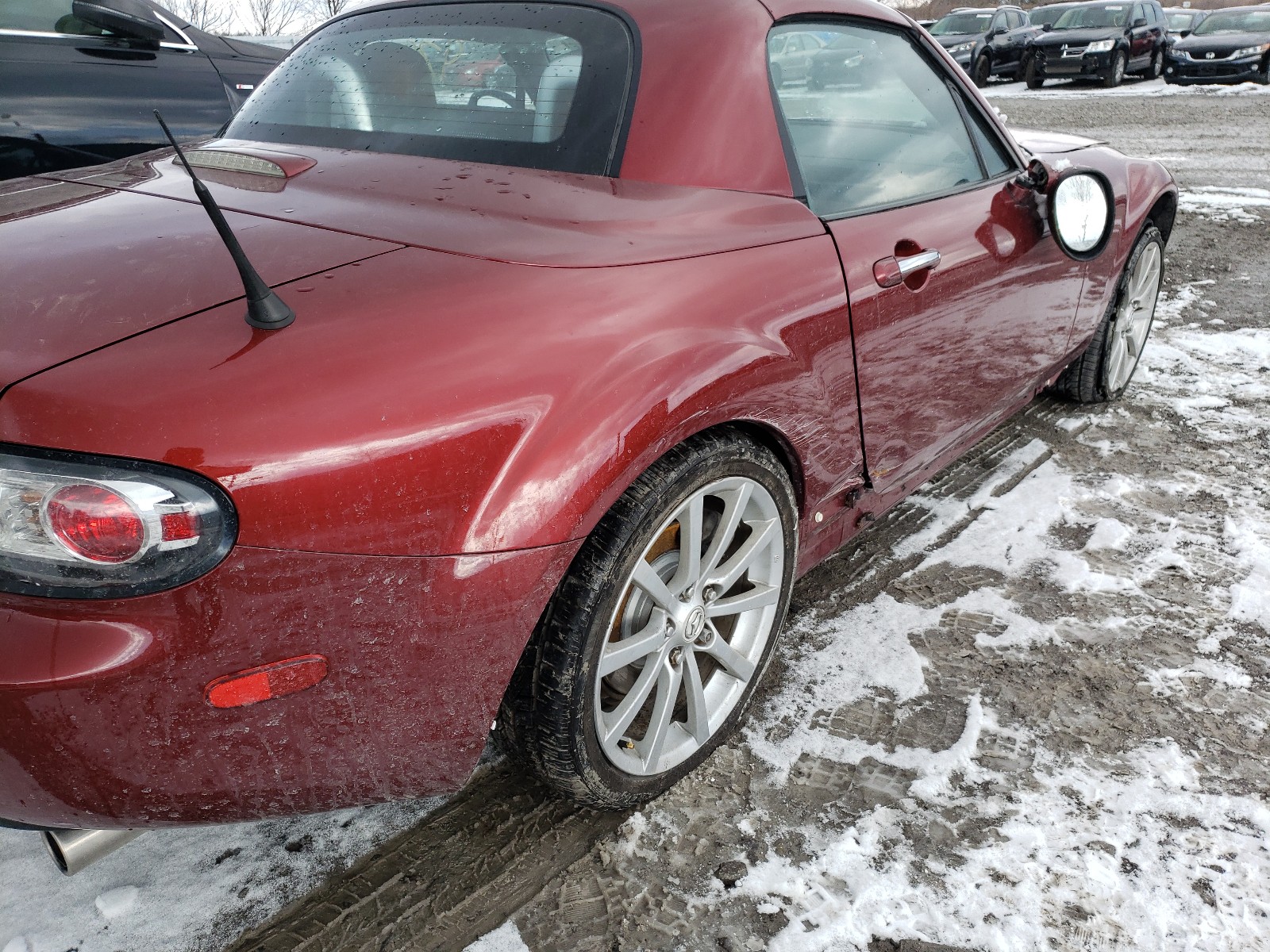 Photo 8 VIN: JM1NC26F670132677 - MAZDA MX-5 MIATA 