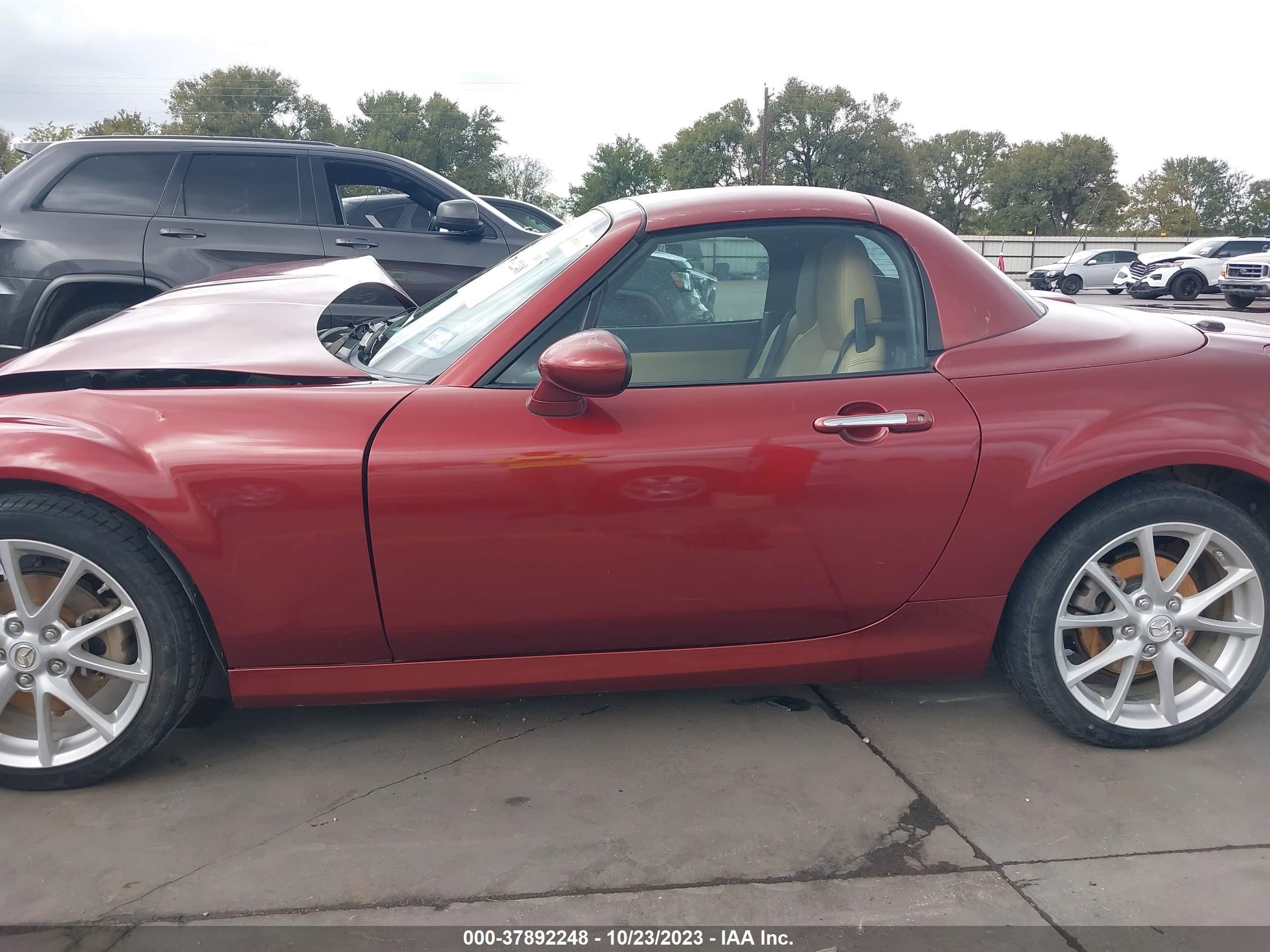 Photo 14 VIN: JM1NC26F890203350 - MAZDA MX-5 