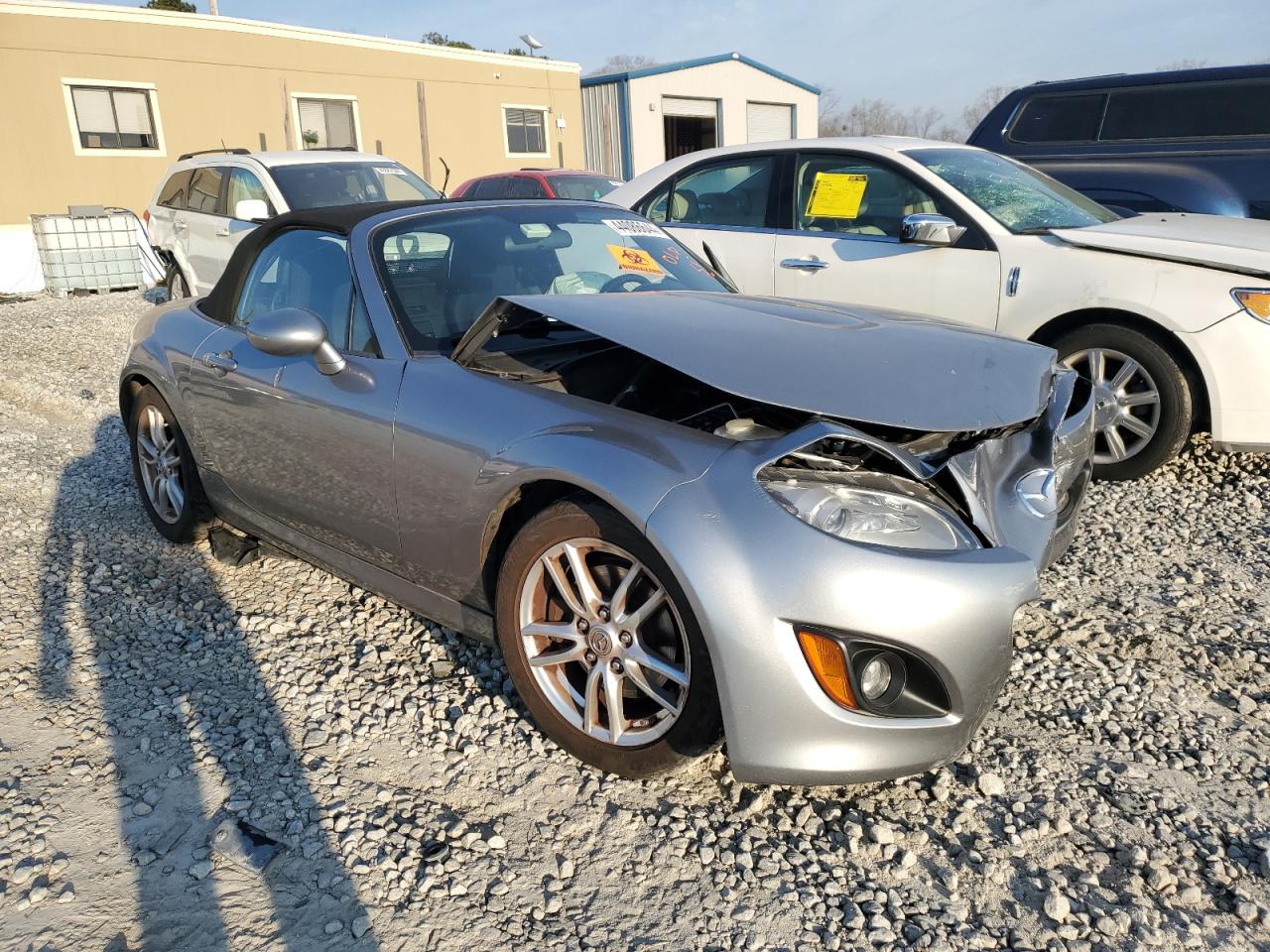 Photo 3 VIN: JM1NC2EF3A0206288 - MAZDA MX-5 