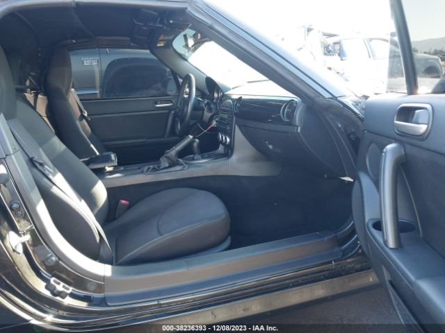 Photo 4 VIN: JM1NC2JF6D0228506 - MAZDA MX-5 MIATA 