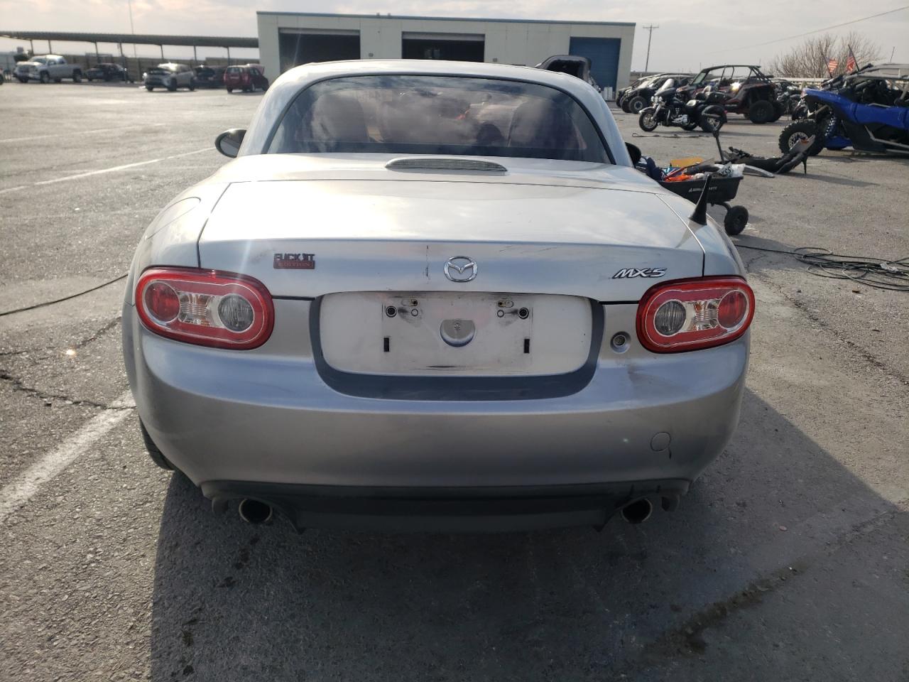 Photo 9 VIN: JM1NC2MF1B0216112 - MAZDA MX-5 