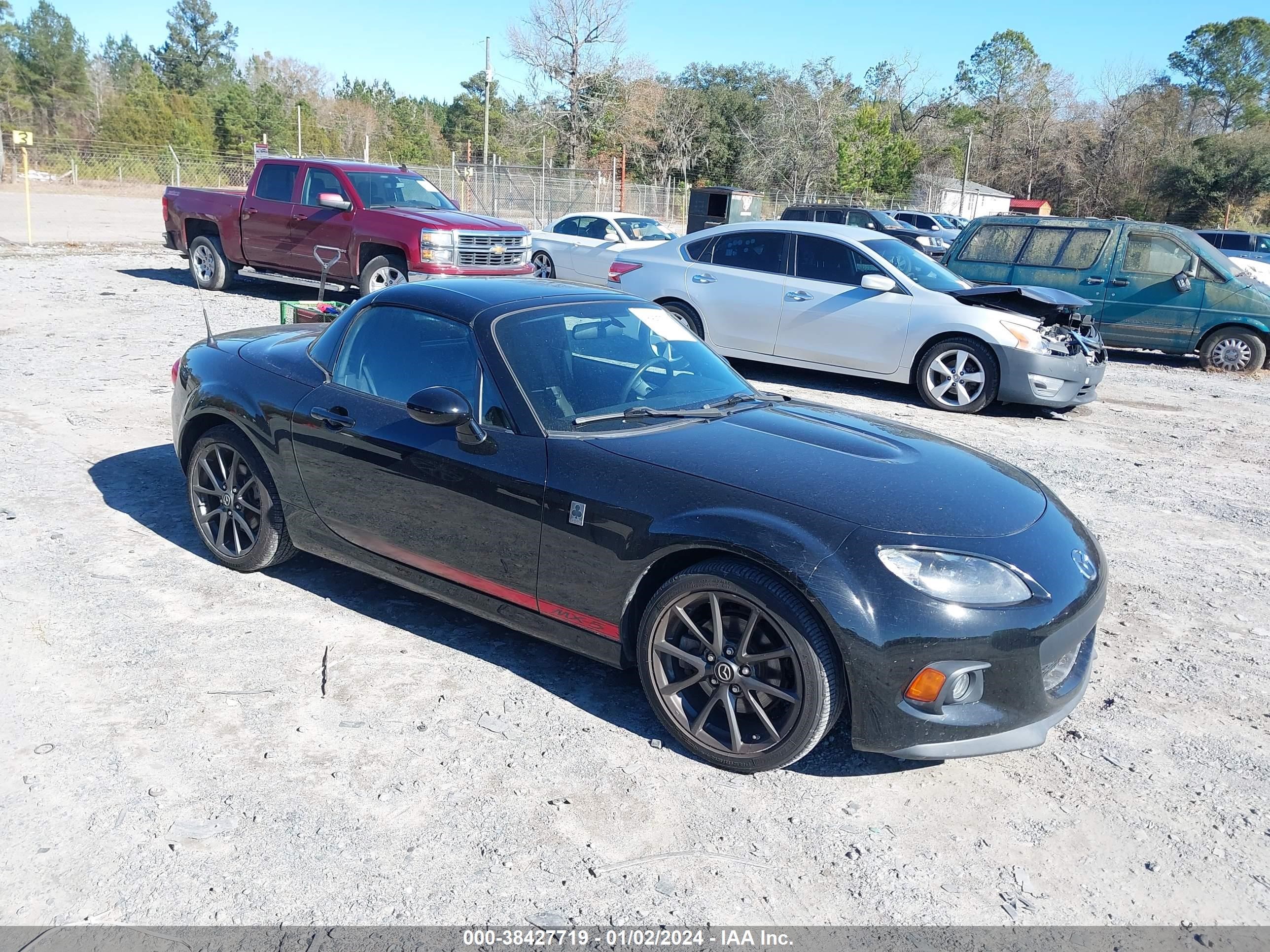 Photo 0 VIN: JM1NC2MF2D0233066 - MAZDA MX-5 