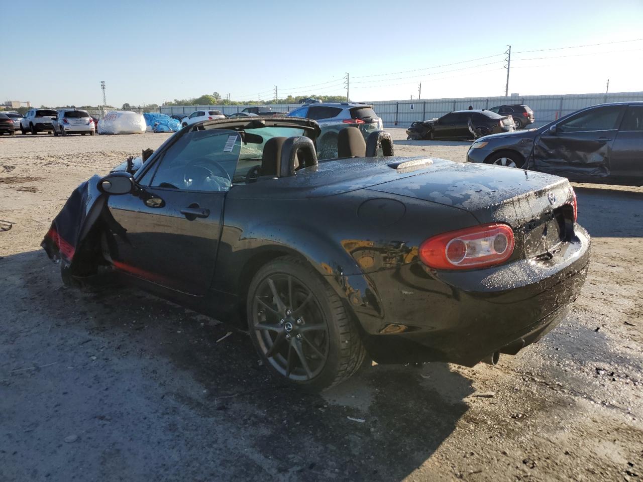 Photo 1 VIN: JM1NC2MF2E0236969 - MAZDA MX-5 