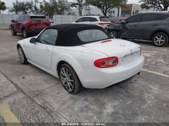 Photo 2 VIN: JM1NC2NF4C0226746 - MAZDA MX-5 MIATA 