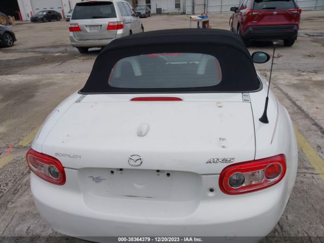 Photo 7 VIN: JM1NC2NF4C0226746 - MAZDA MX-5 MIATA 