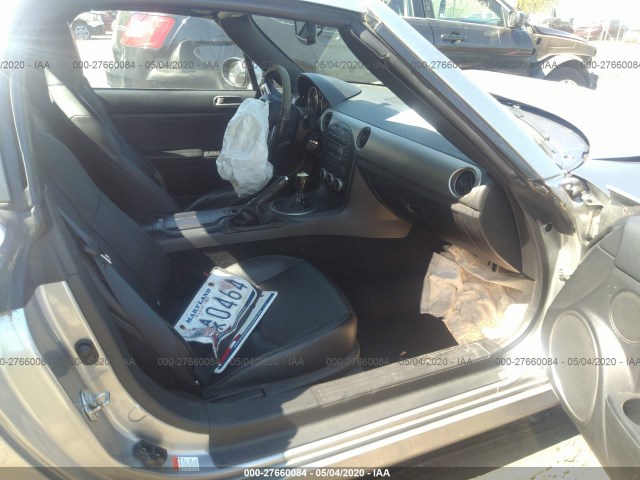 Photo 4 VIN: JM1NC2PF0B0215402 - MAZDA MX-5 MIATA 