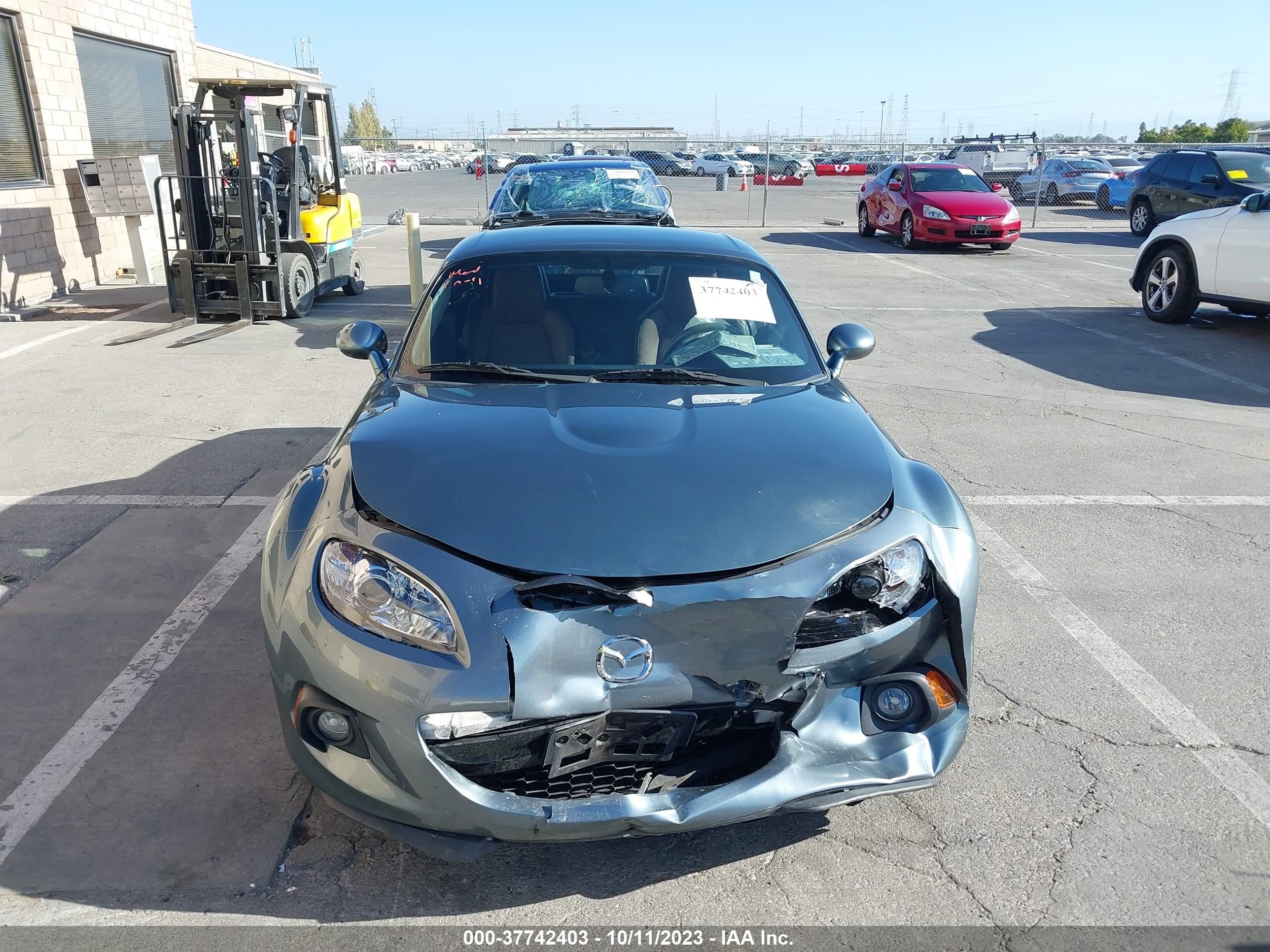 Photo 11 VIN: JM1NC2PF8D0233181 - MAZDA MX-5 