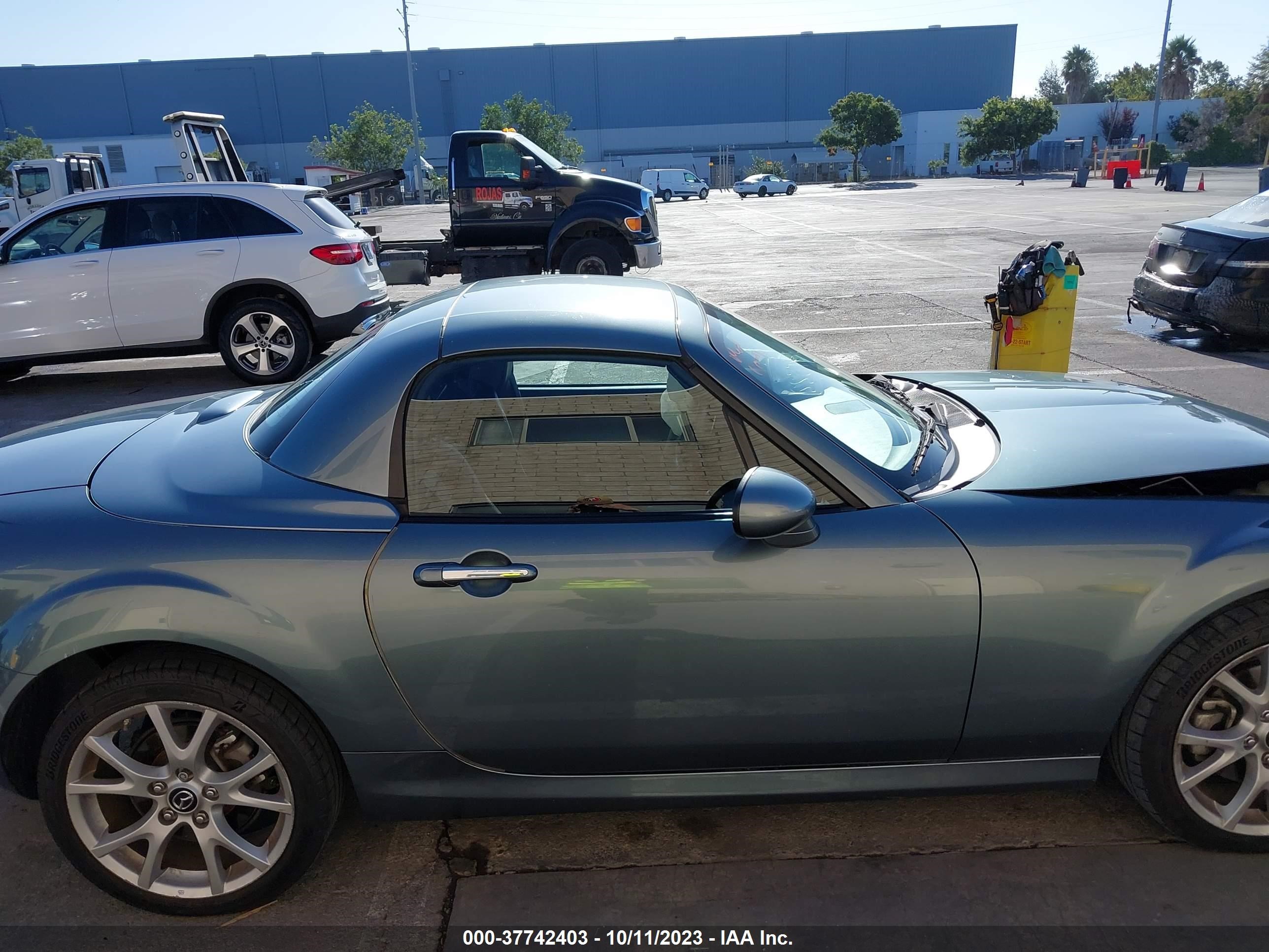 Photo 12 VIN: JM1NC2PF8D0233181 - MAZDA MX-5 