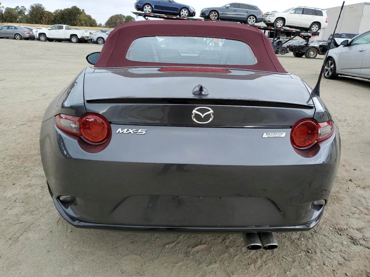 Photo 5 VIN: JM1NDAC77J0201484 - MAZDA MX-5 