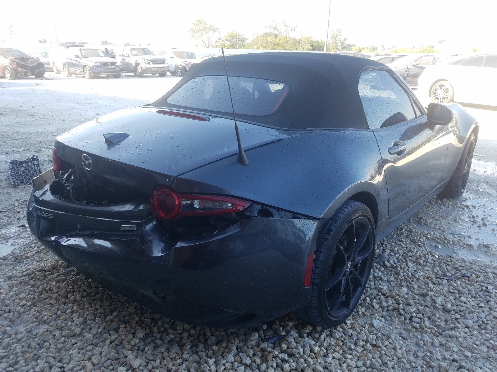 Photo 3 VIN: JM1NDAD70G0112881 - MAZDA MX-5 MIATA 