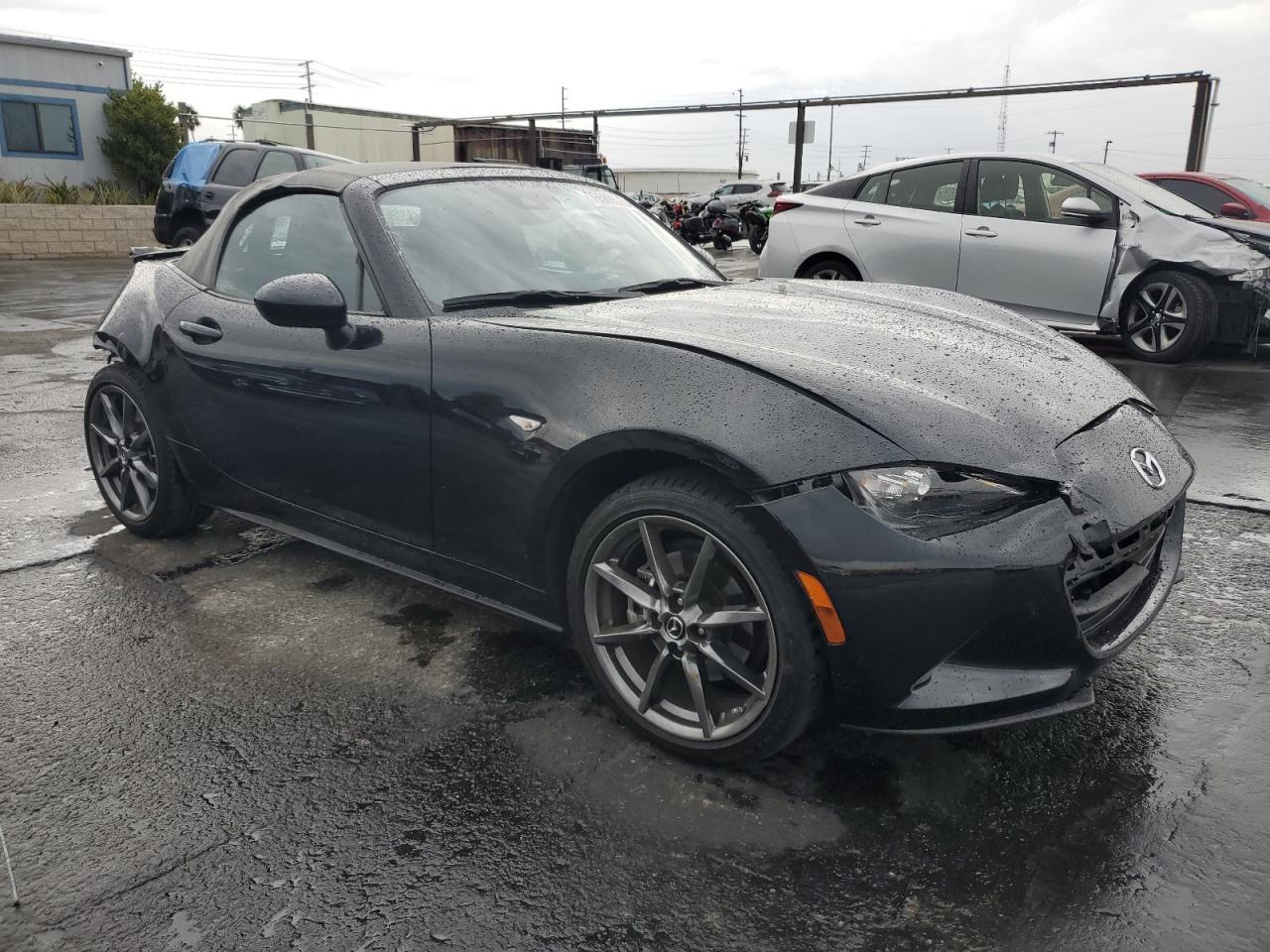 Photo 3 VIN: JM1NDAD70L0411927 - MAZDA MX-5 