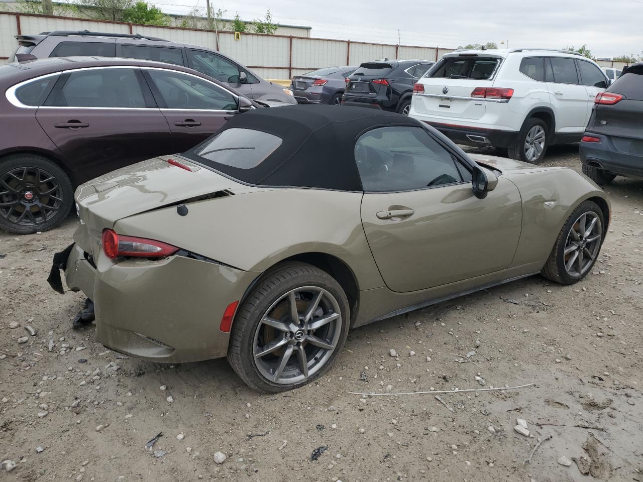 Photo 2 VIN: JM1NDAD71P0558425 - MAZDA MX-5 