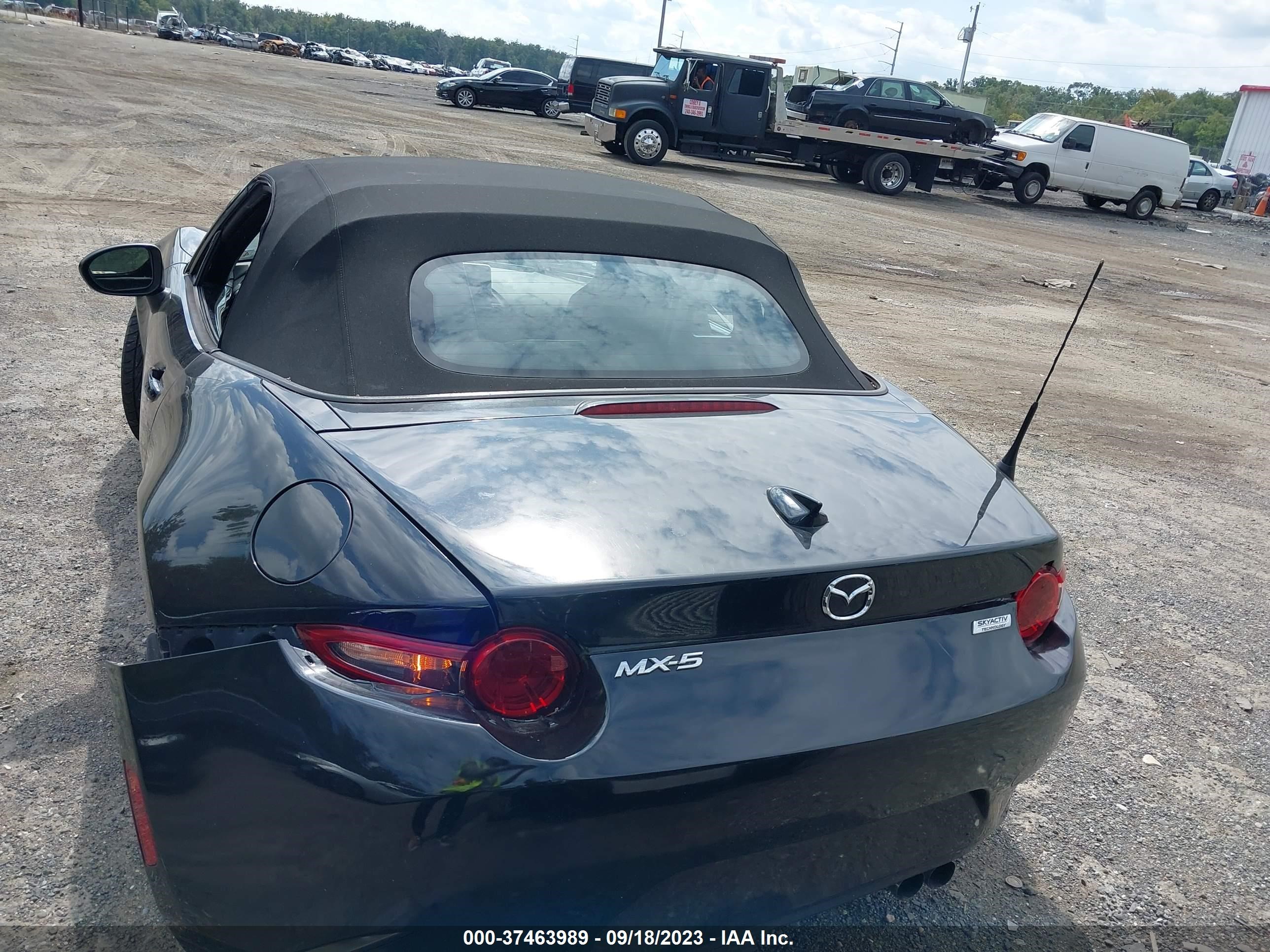 Photo 15 VIN: JM1NDAD72G0115796 - MAZDA MX-5 