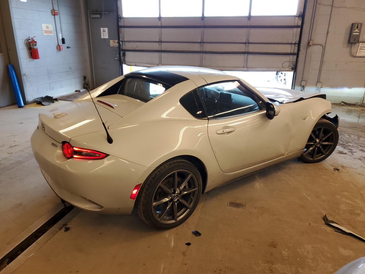 Photo 2 VIN: JM1NDAM75J0205337 - MAZDA MX-5 