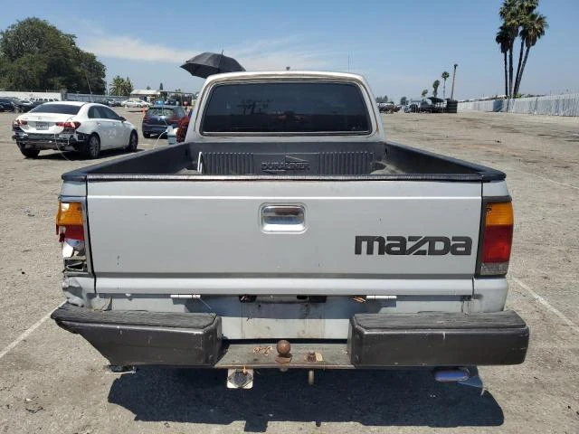 Photo 5 VIN: JM2UF3136J0356671 - MAZDA B2200 