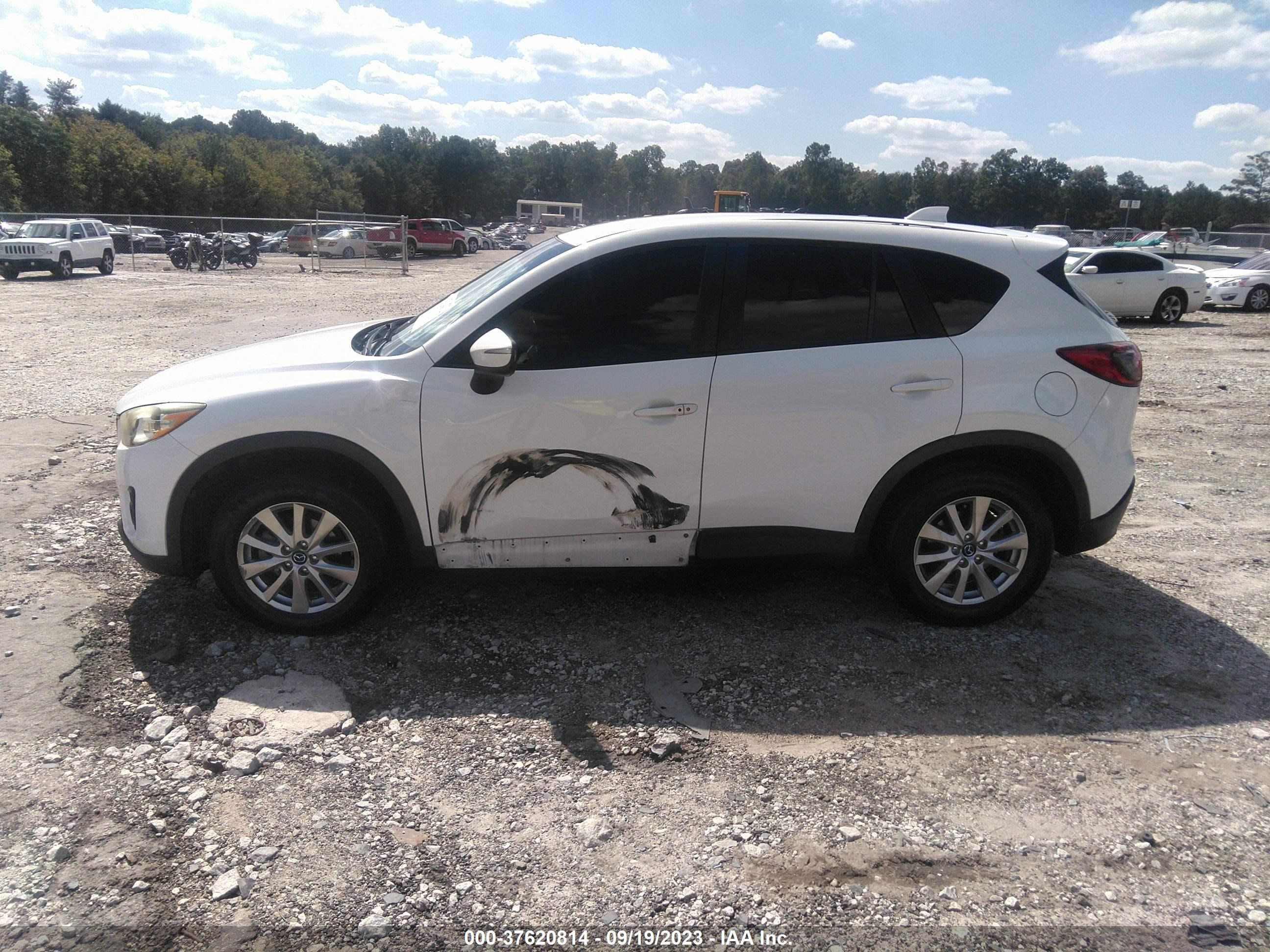 Photo 13 VIN: JM3KE2CY7F0520865 - MAZDA CX-5 