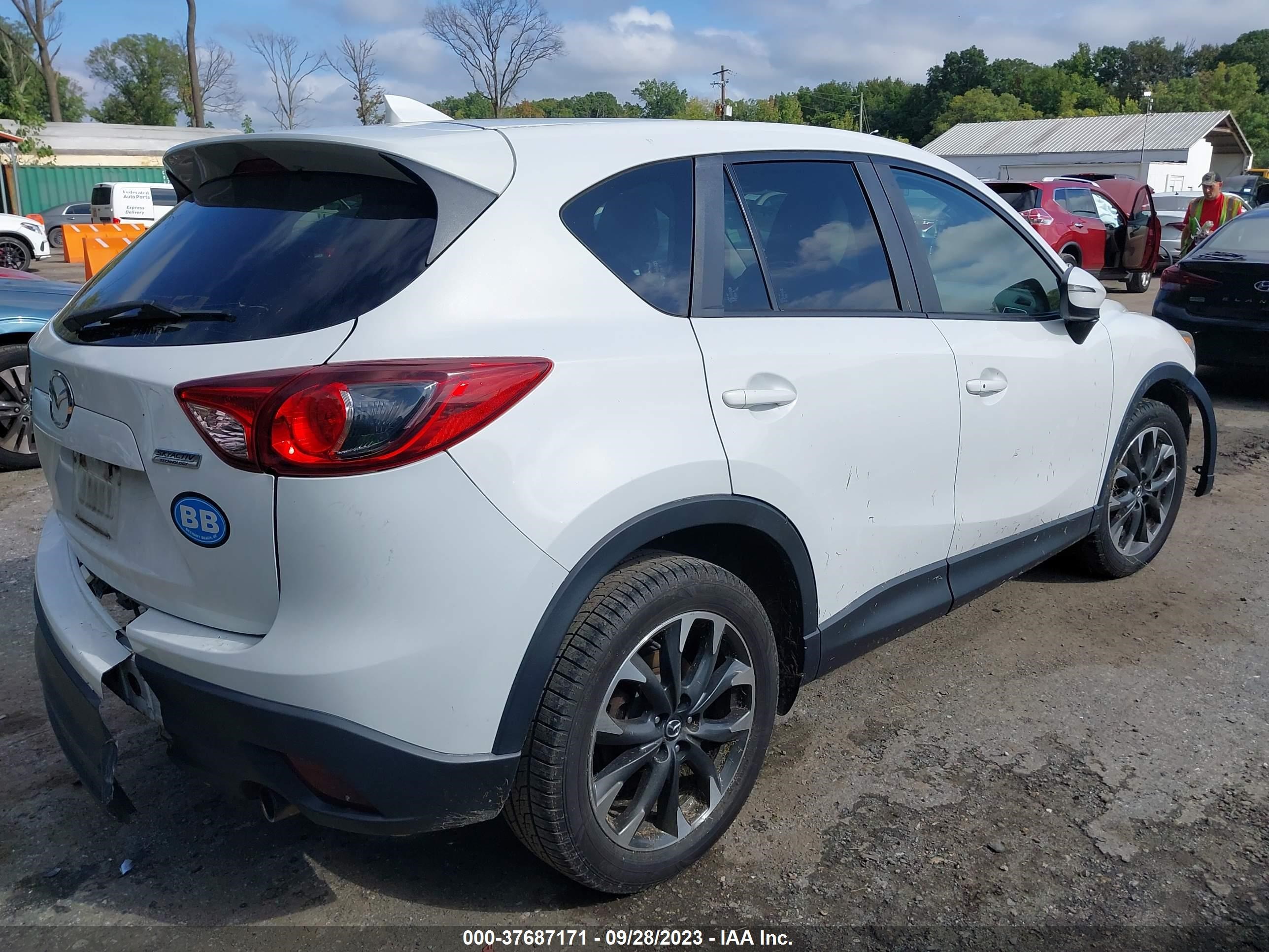 Photo 3 VIN: JM3KE4DY1G0751028 - MAZDA CX-5 