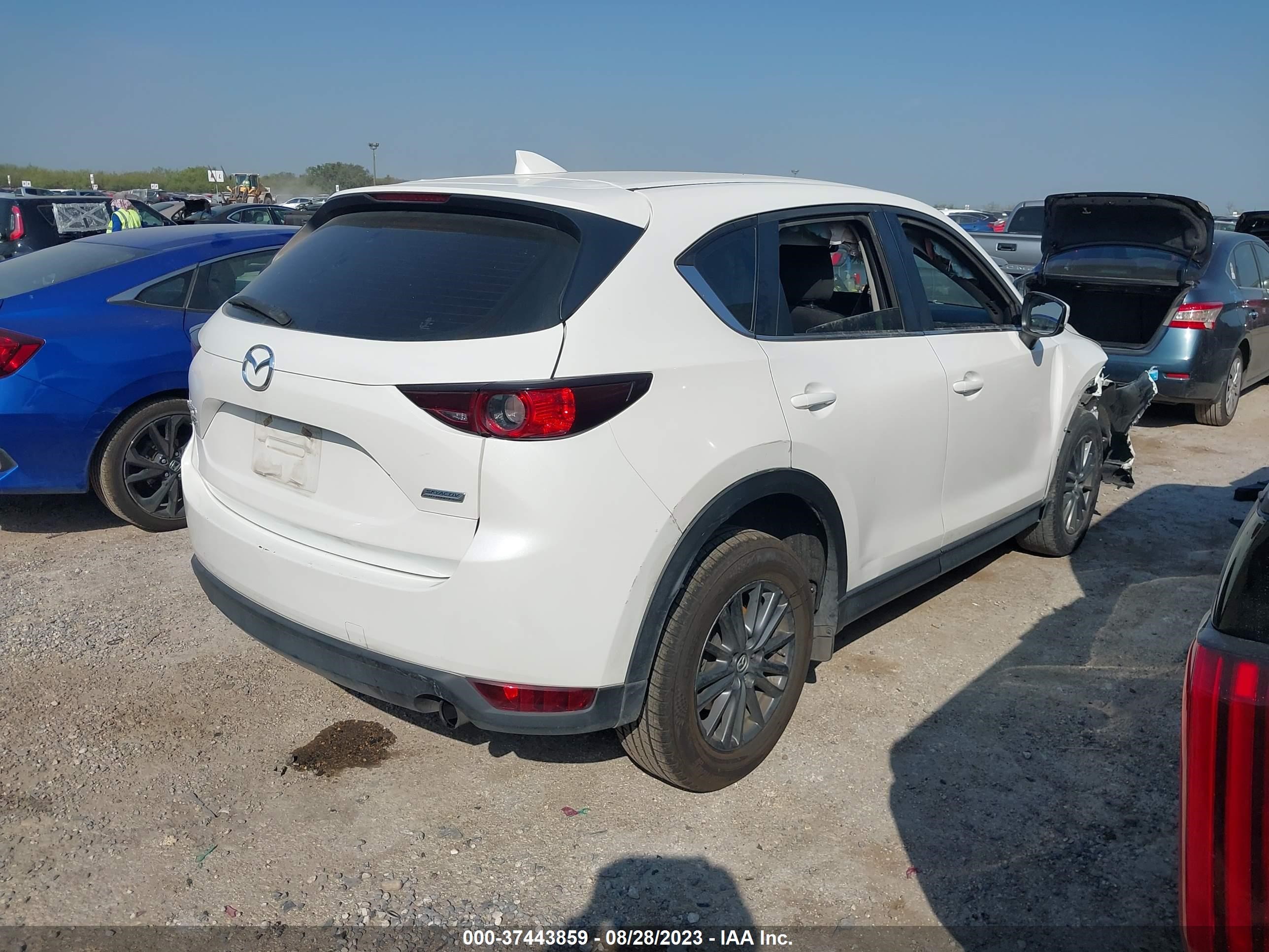 Photo 3 VIN: JM3KFABL2H0123709 - MAZDA CX-5 