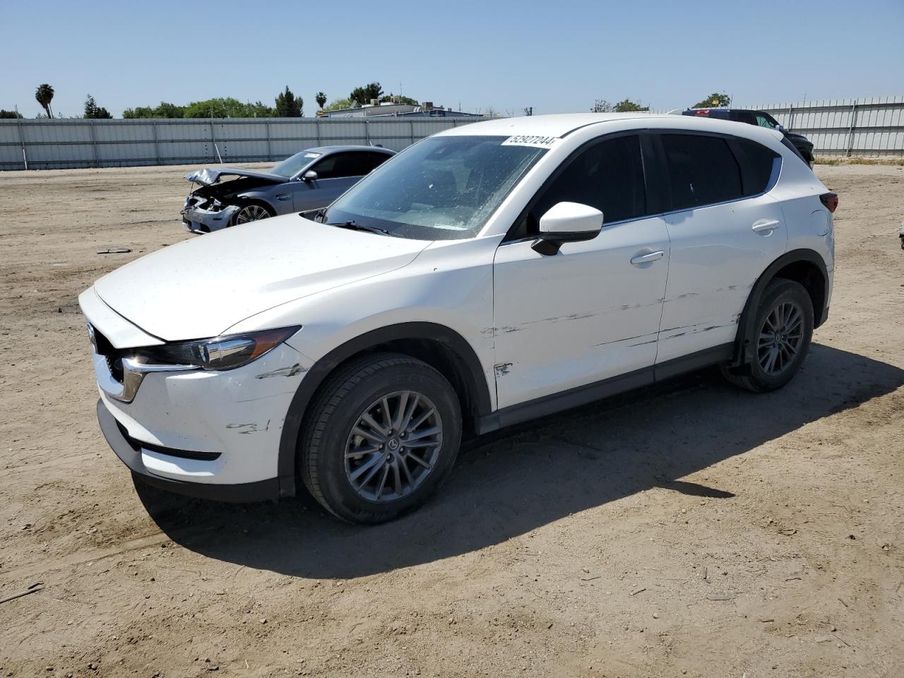 Photo 0 VIN: JM3KFABLXH0143951 - MAZDA CX-5 