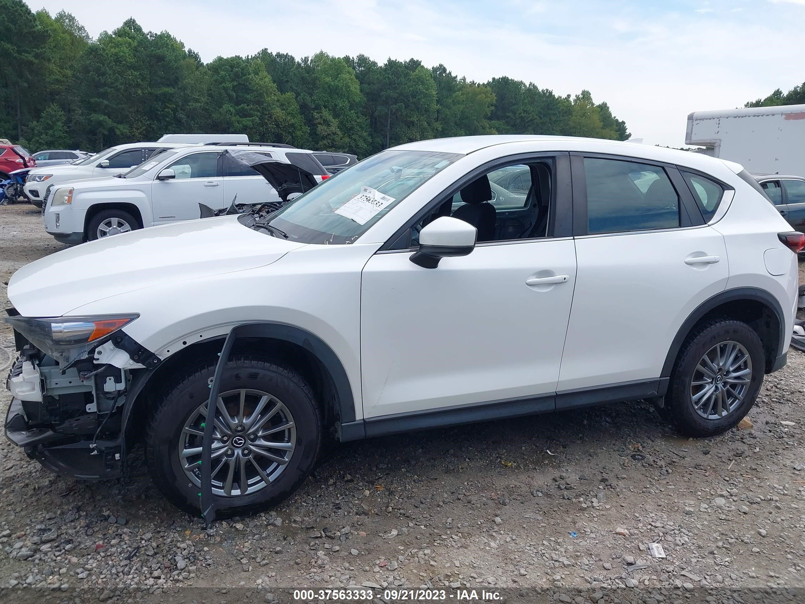 Photo 14 VIN: JM3KFABM9J1331921 - MAZDA CX-5 