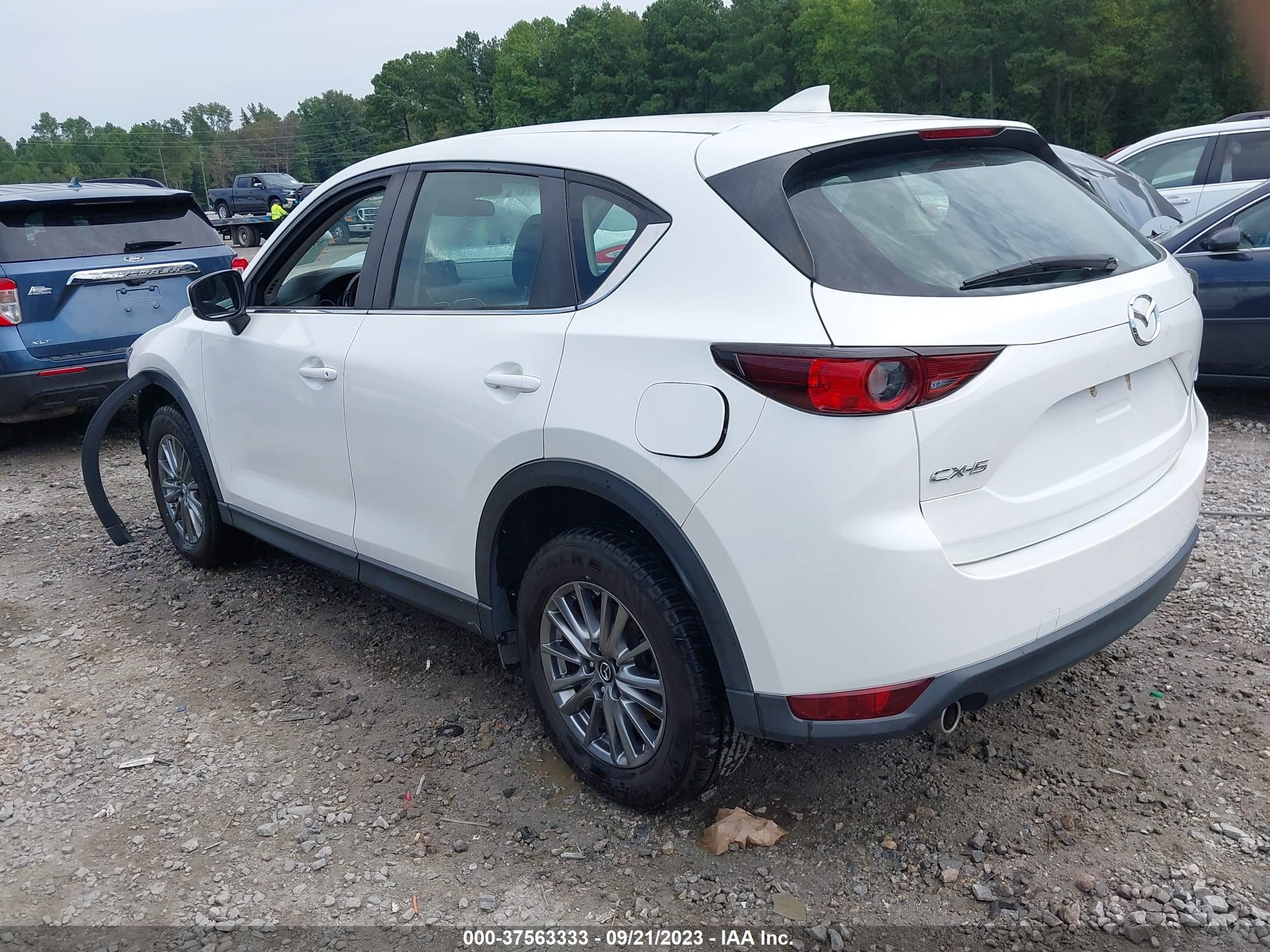 Photo 2 VIN: JM3KFABM9J1331921 - MAZDA CX-5 