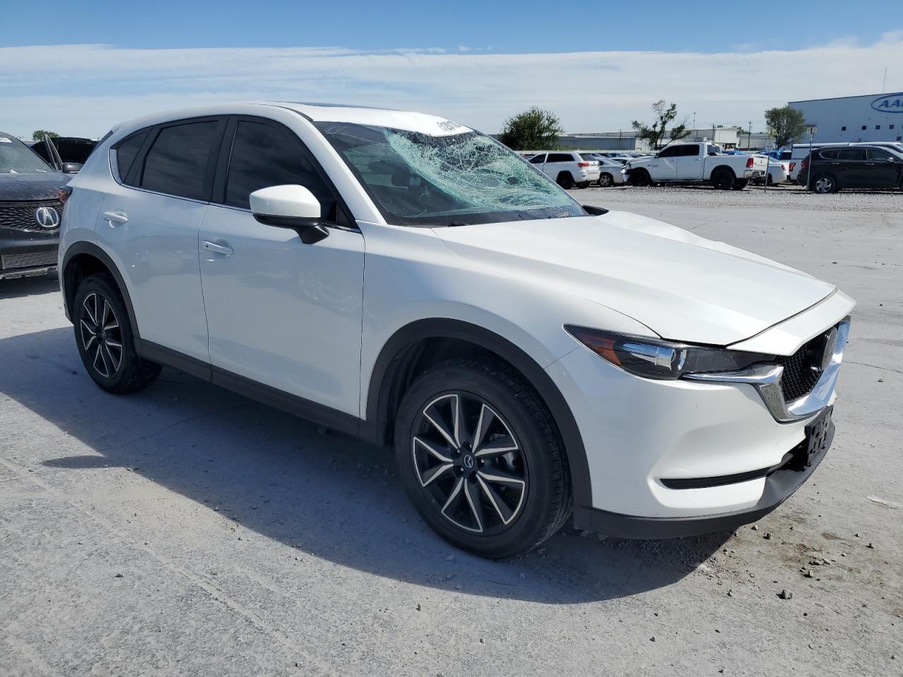 Photo 3 VIN: JM3KFACM2J1384085 - MAZDA CX-5 