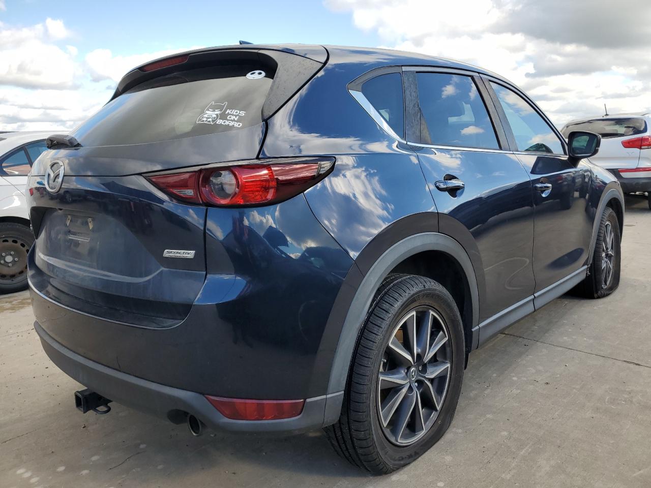 Photo 2 VIN: JM3KFACM2J1473526 - MAZDA CX-5 