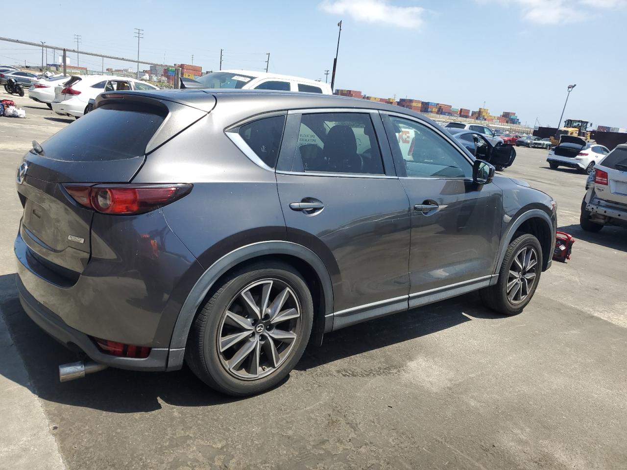 Photo 2 VIN: JM3KFACM4J1381740 - MAZDA CX-5 