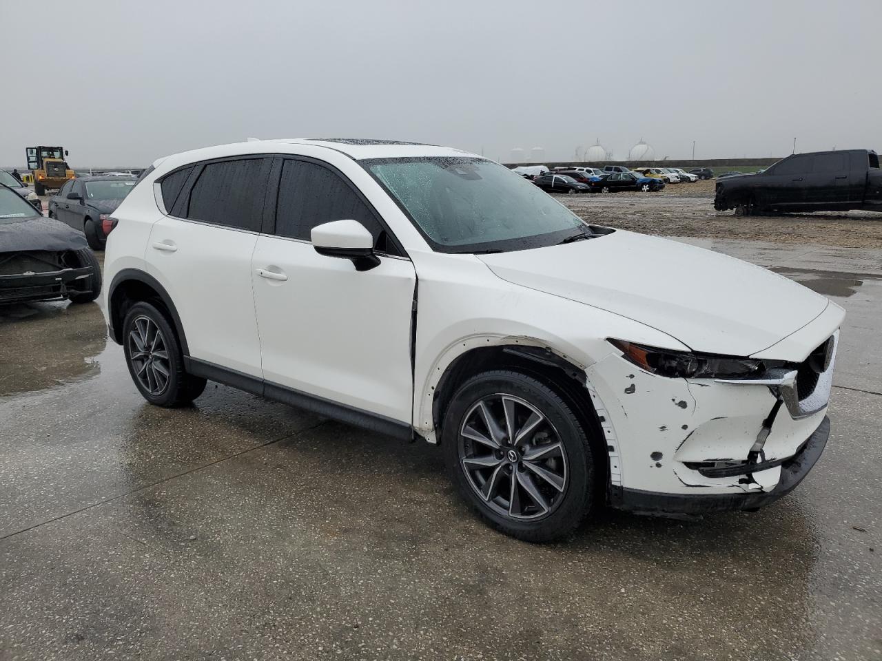 Photo 3 VIN: JM3KFACM4J1383360 - MAZDA CX-5 