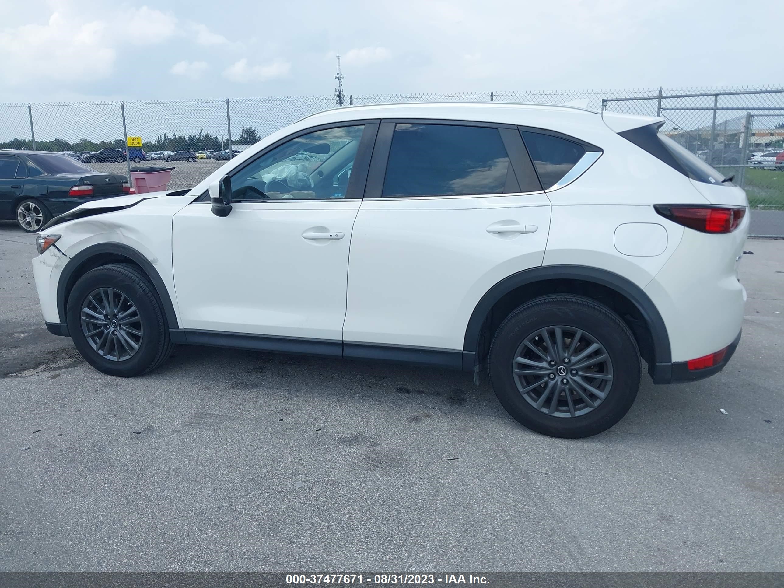 Photo 13 VIN: JM3KFACM7K1648953 - MAZDA CX-5 