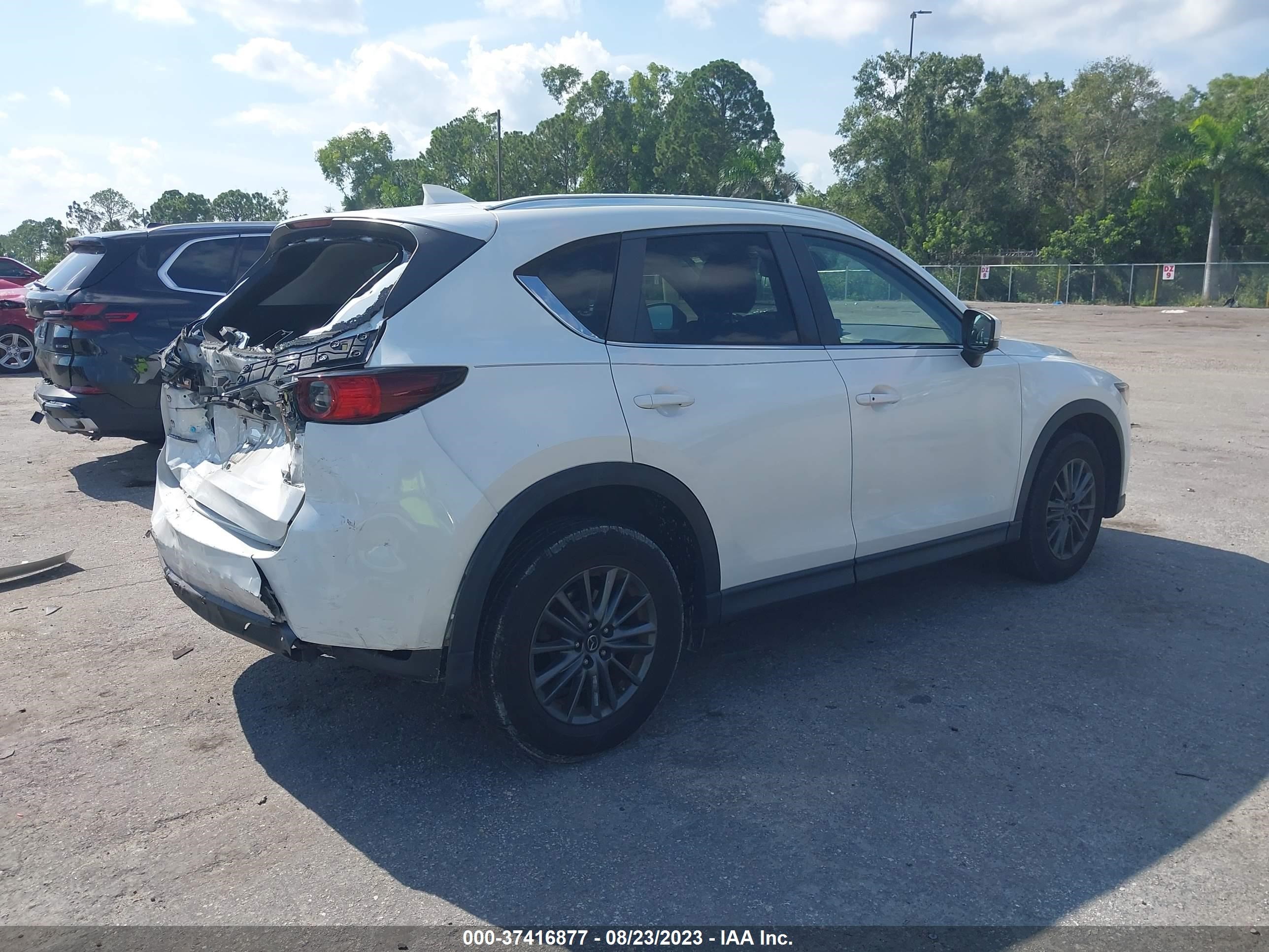 Photo 3 VIN: JM3KFACM9K0526908 - MAZDA CX-5 